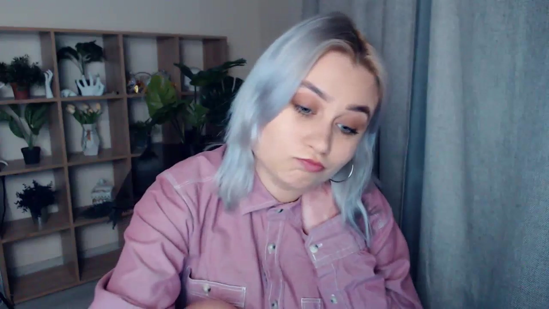 Gallery image thumbnail from Kukla_kolduna's myfreecams stream on, 01/29/2024, 16:52 image 3 of 20