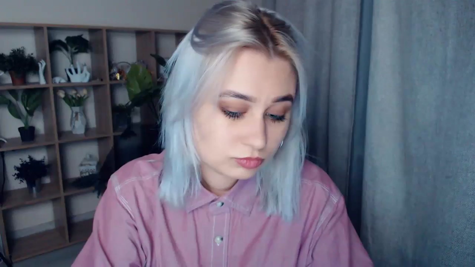 Gallery image thumbnail from Kukla_kolduna's myfreecams stream on, 01/29/2024, 16:52 image 13 of 20
