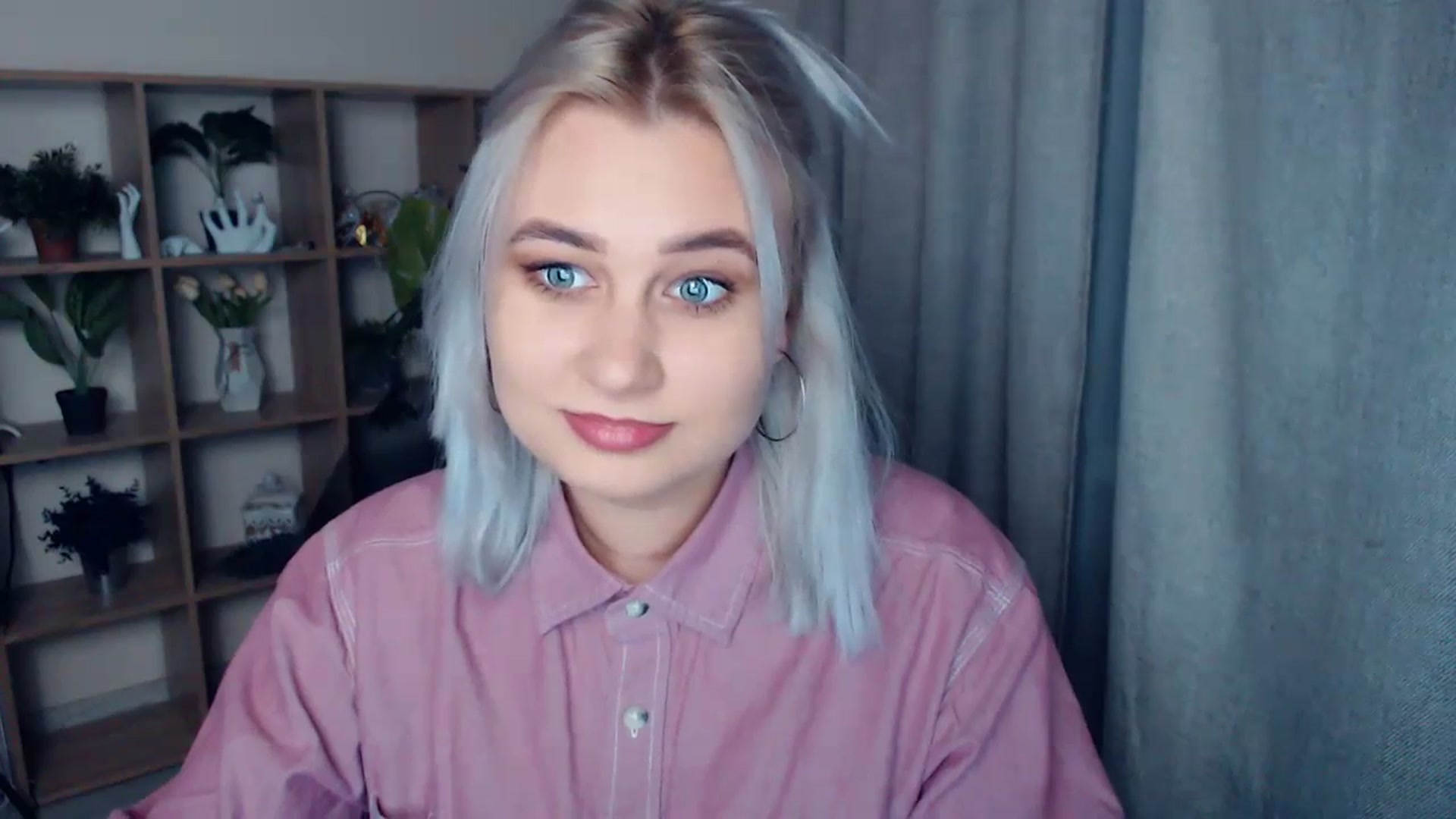 Gallery image thumbnail from Kukla_kolduna's myfreecams stream on, 01/29/2024, 16:52 image 16 of 20
