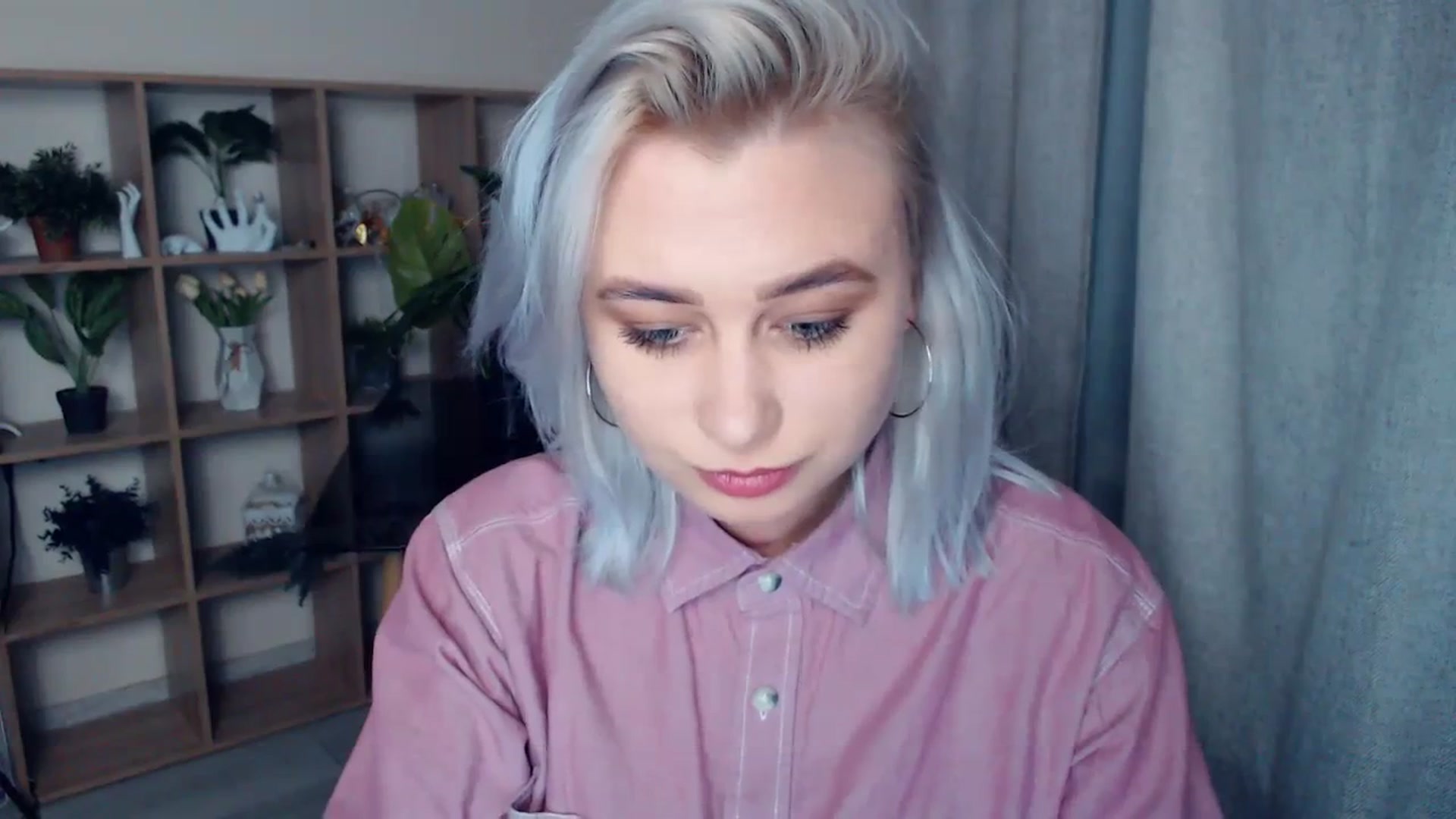 Gallery image thumbnail from Kukla_kolduna's myfreecams stream on, 01/29/2024, 18:40 image 8 of 20