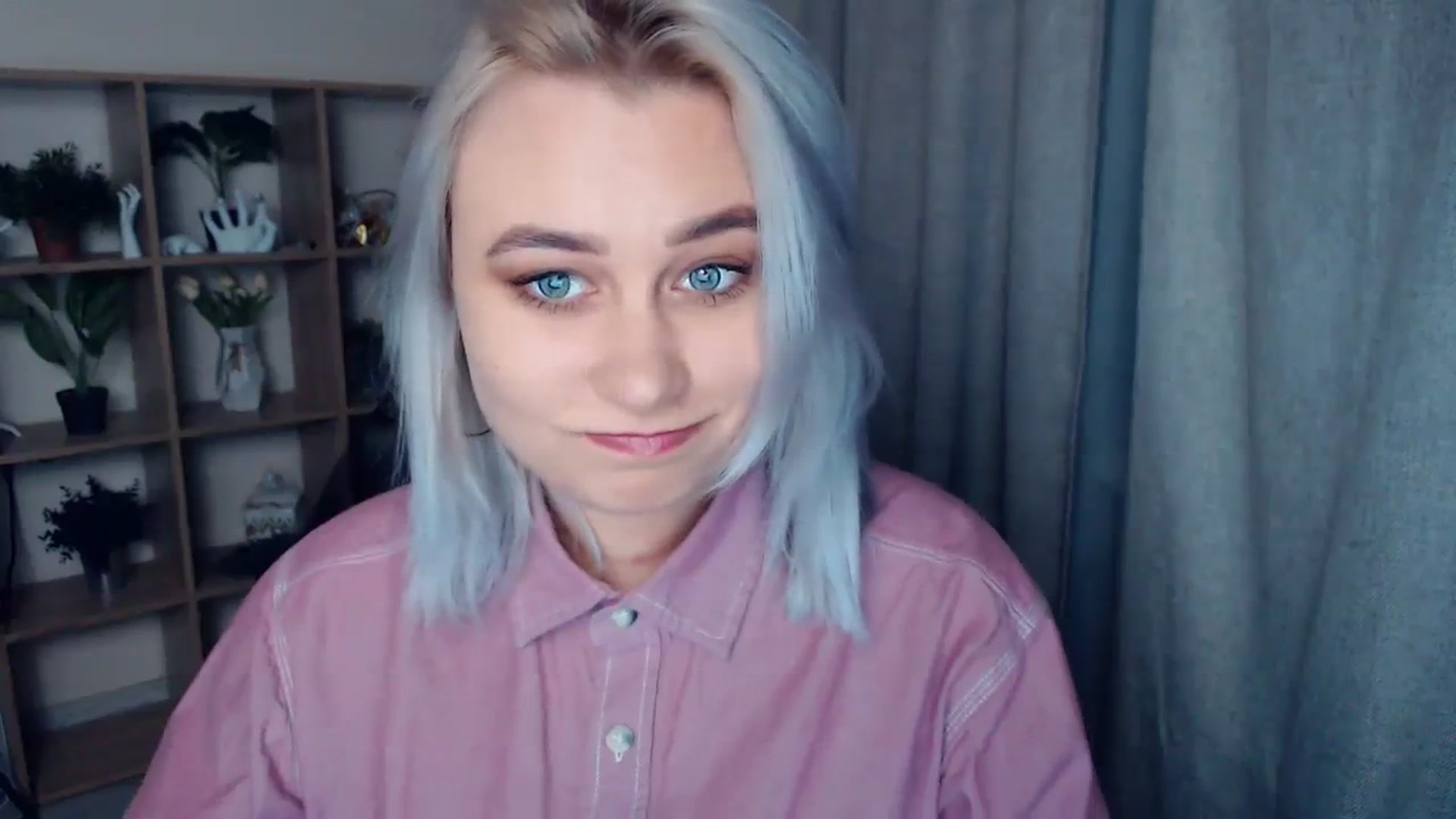 Gallery image thumbnail from Kukla_kolduna's myfreecams stream on, 01/29/2024, 18:40 image 3 of 20