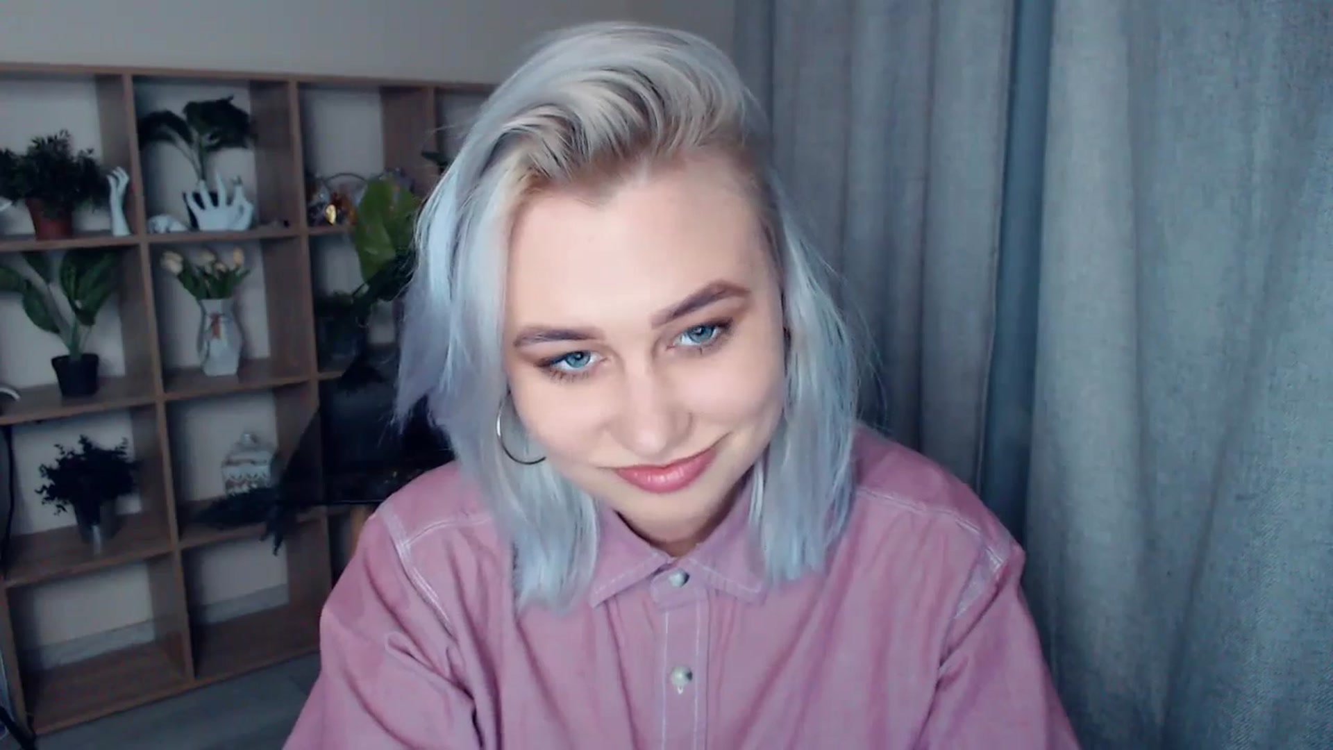 Gallery image thumbnail from Kukla_kolduna's myfreecams stream on, 01/29/2024, 18:40 image 9 of 20