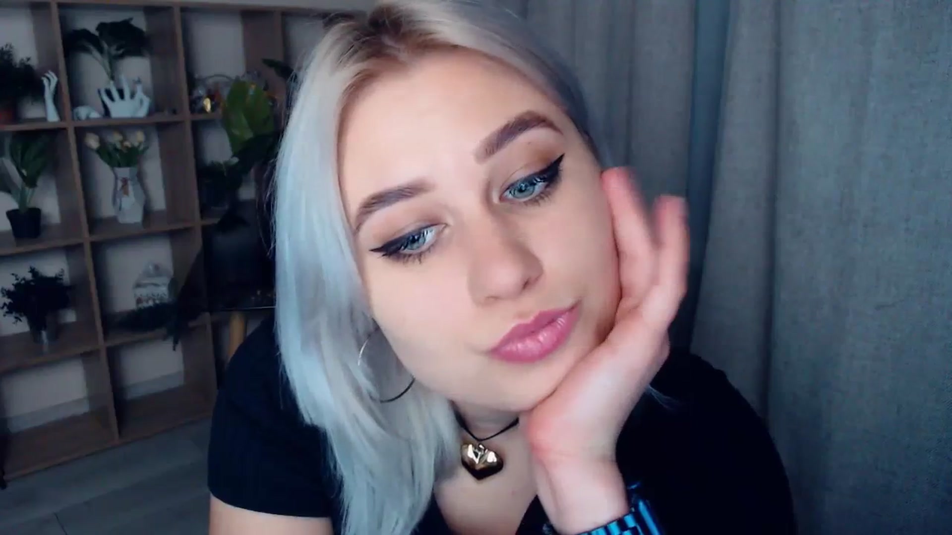 Gallery image thumbnail from Kukla_kolduna's myfreecams stream on, 01/30/2024, 18:06 image 4 of 20