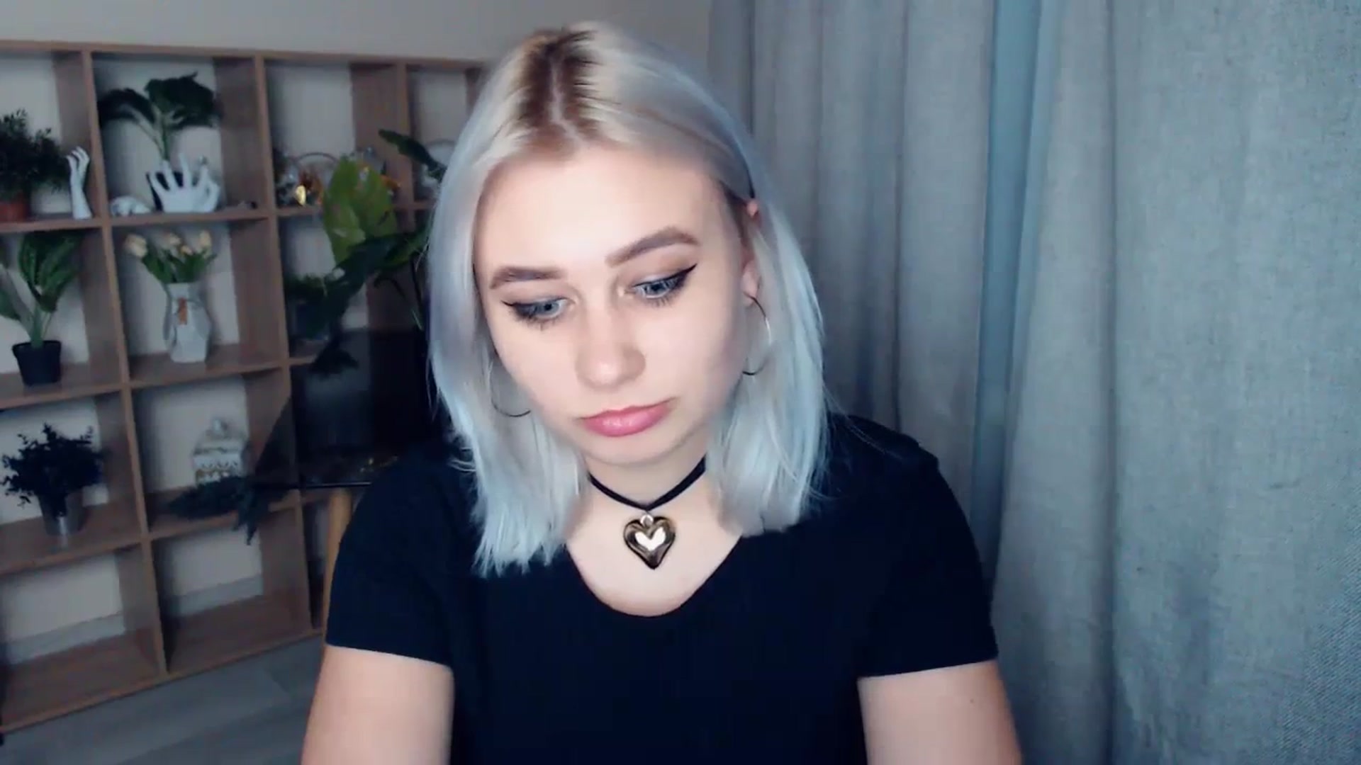 Gallery image thumbnail from Kukla_kolduna's myfreecams stream on, 01/30/2024, 18:06 image 10 of 20