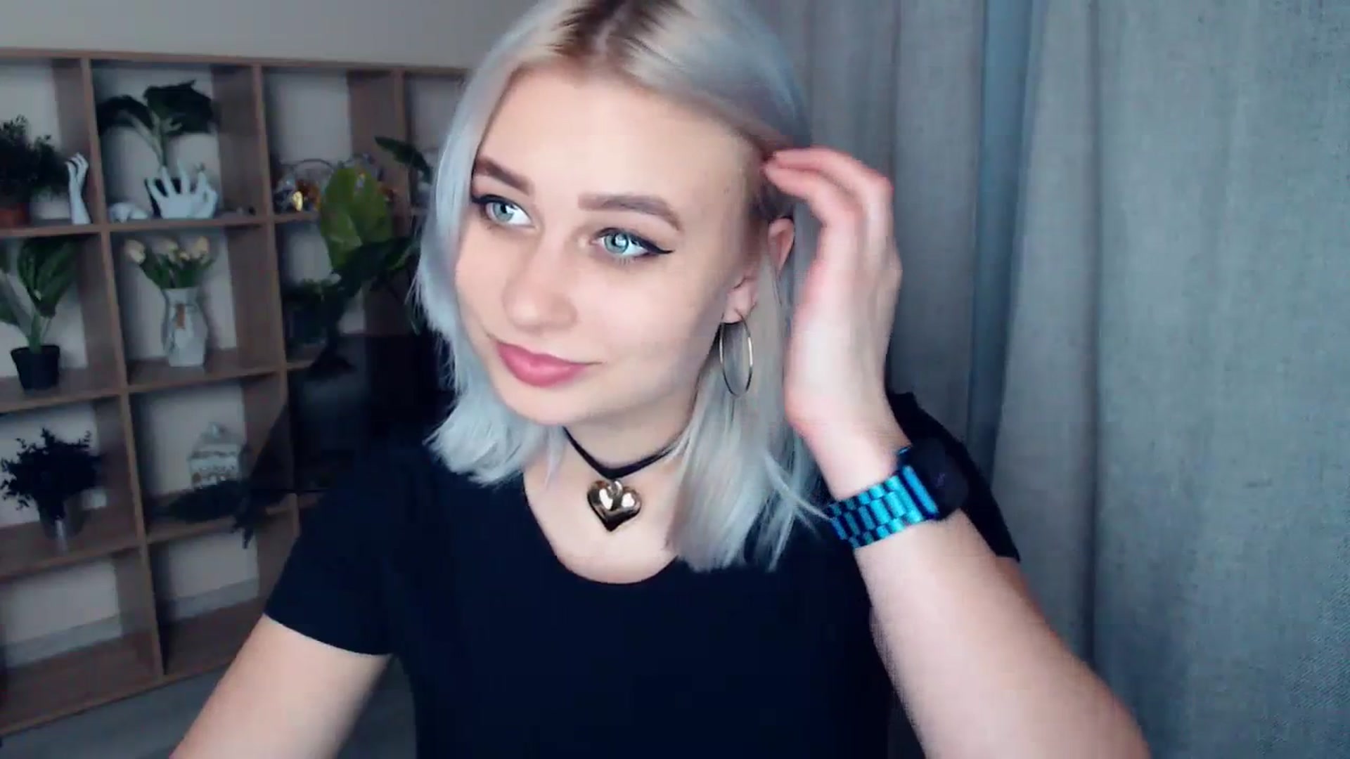 Gallery image thumbnail from Kukla_kolduna's myfreecams stream on, 01/30/2024, 18:06 image 5 of 20