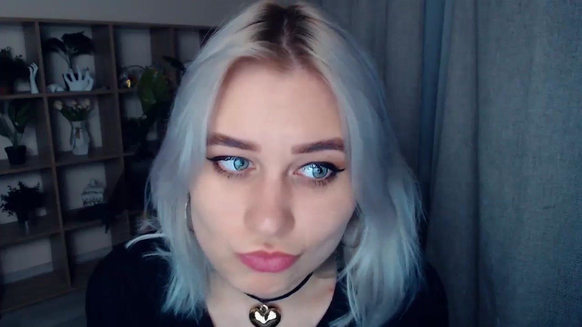 Gallery image thumbnail from Kukla_kolduna's myfreecams stream on, 01/30/2024, 18:06 image 8 of 20
