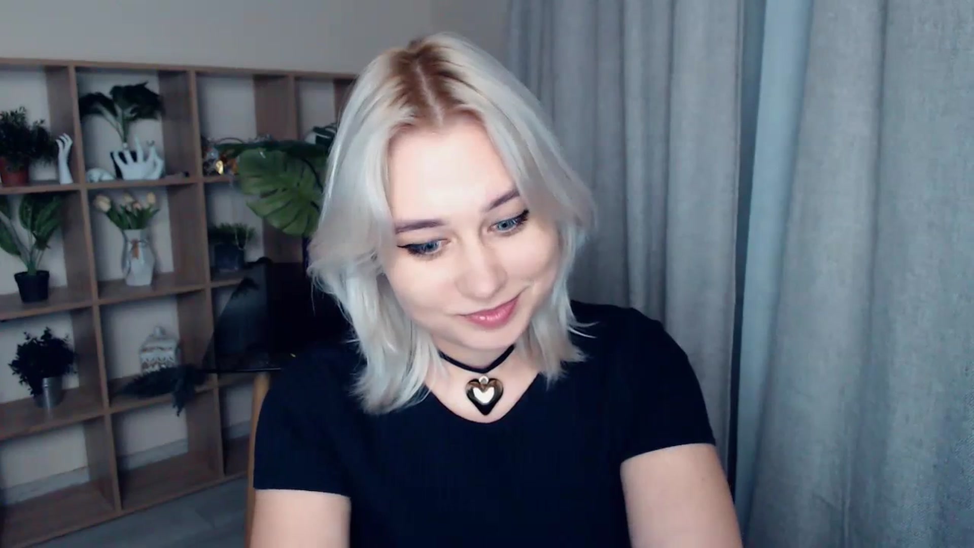 Gallery image thumbnail from Kukla_kolduna's myfreecams stream on, 02/09/2024, 16:33 image 17 of 20