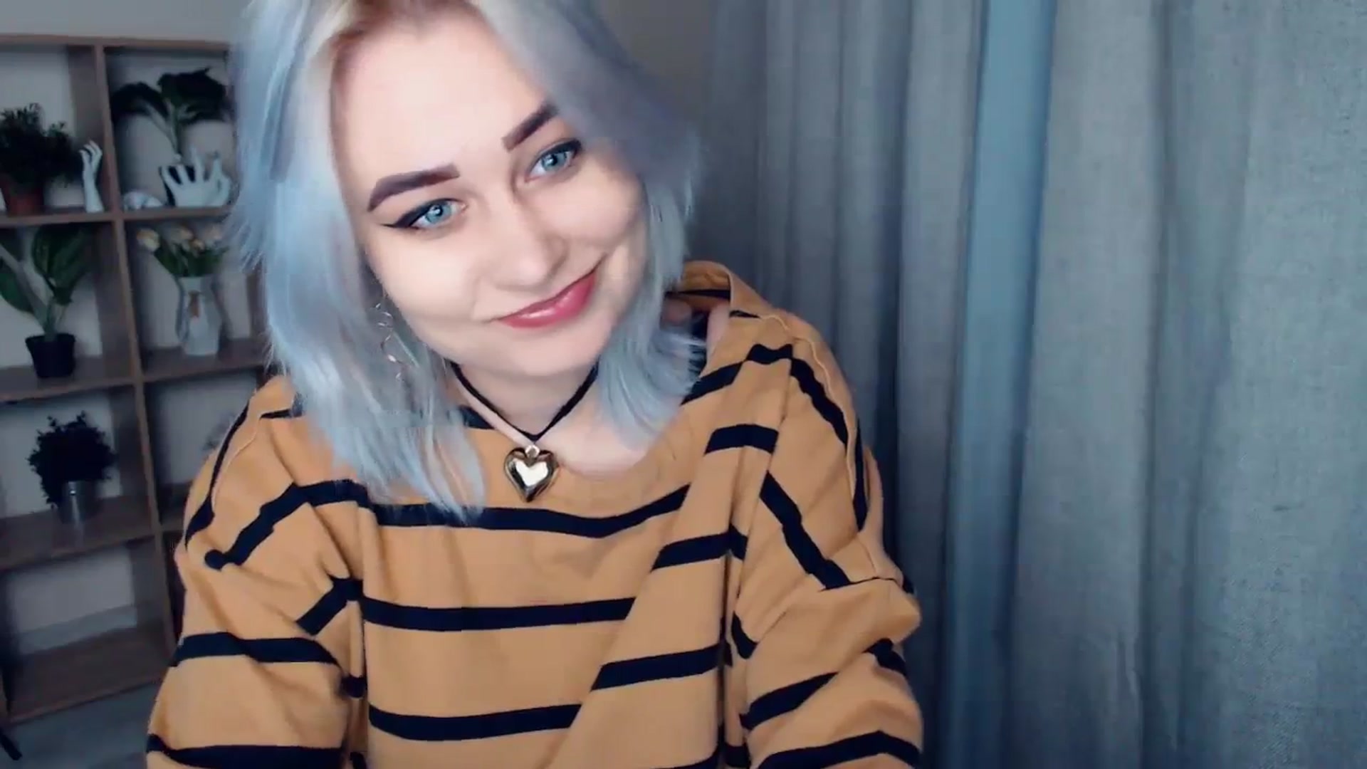 Gallery image thumbnail from Kukla_kolduna's myfreecams stream on, 02/11/2024, 15:41 image 17 of 20