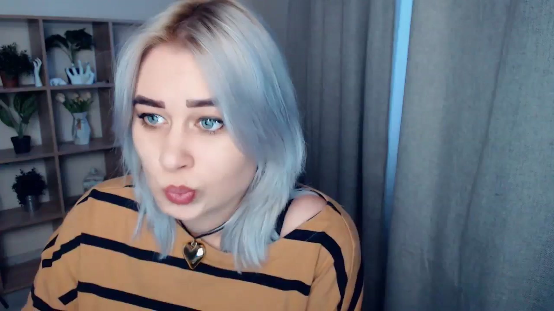 Gallery image thumbnail from Kukla_kolduna's myfreecams stream on, 02/11/2024, 15:41 image 4 of 20