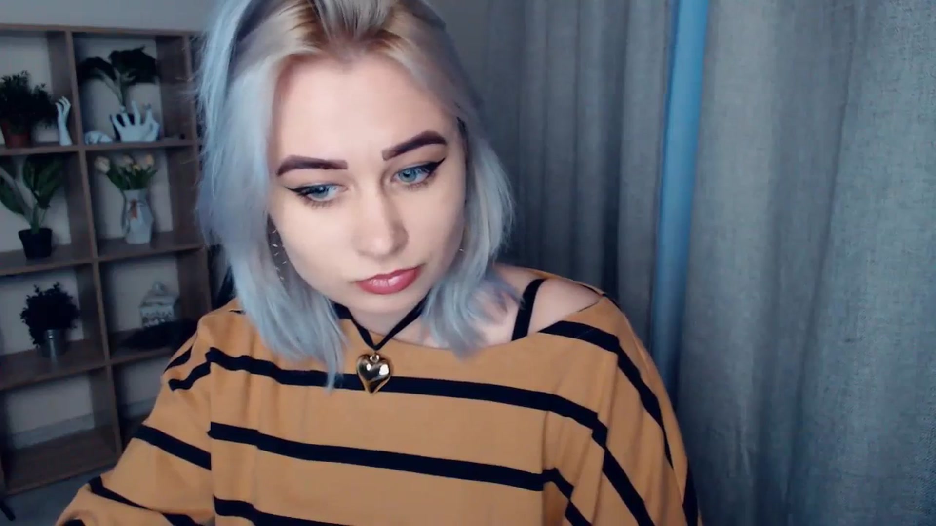 Gallery image thumbnail from Kukla_kolduna's myfreecams stream on, 02/11/2024, 15:41 image 12 of 20