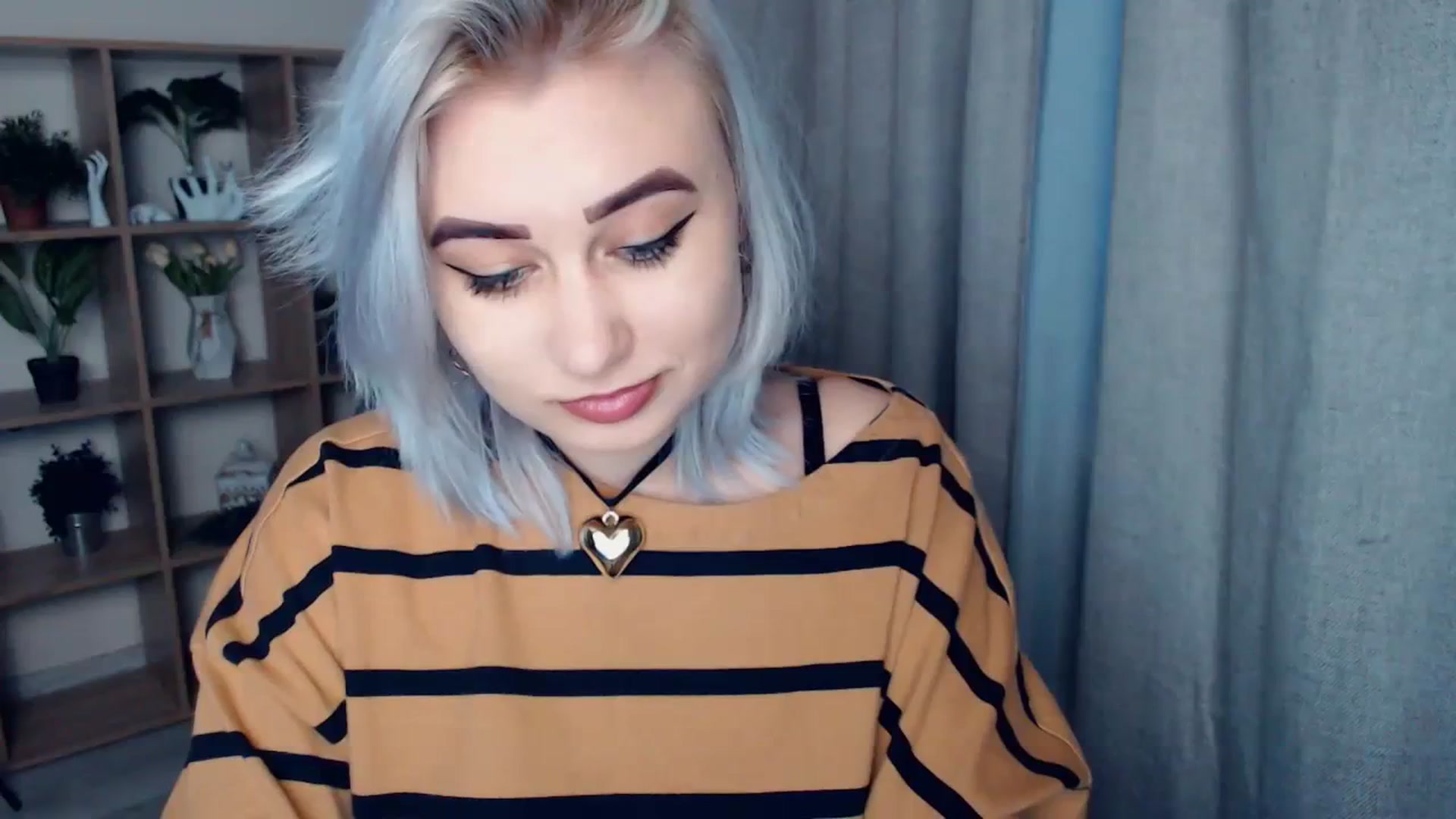 Gallery image thumbnail from Kukla_kolduna's myfreecams stream on, 02/11/2024, 15:41 image 15 of 20