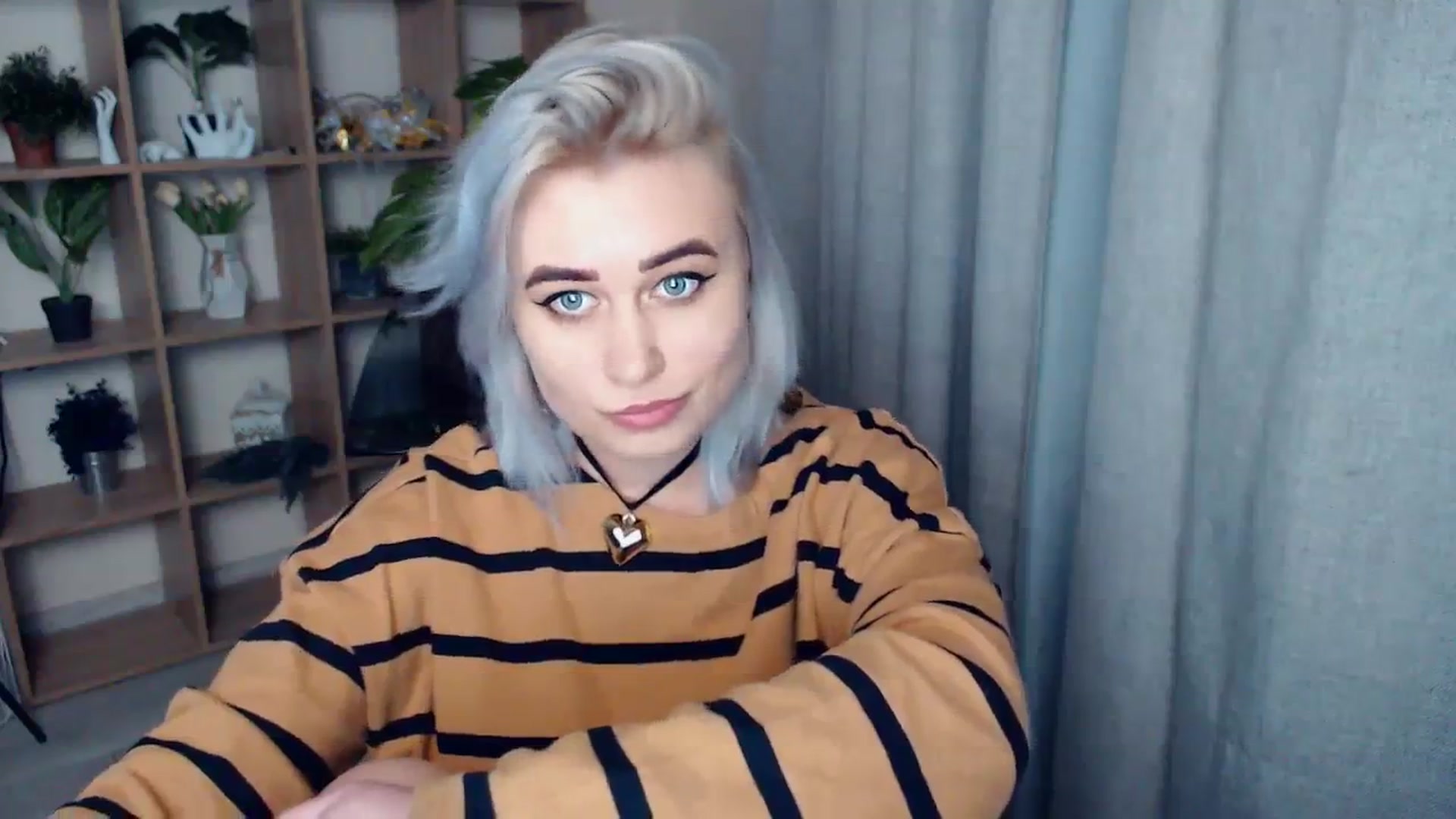 Gallery image thumbnail from Kukla_kolduna's myfreecams stream on, 02/11/2024, 18:07 image 4 of 20