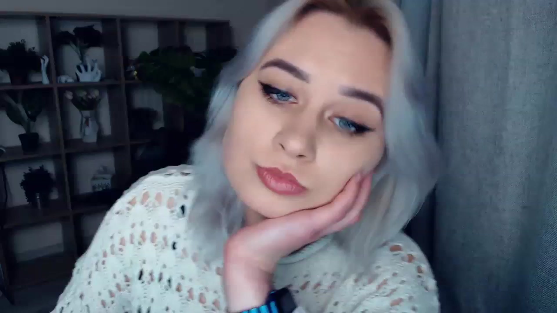 Gallery image thumbnail from Kukla_kolduna's myfreecams stream on, 02/12/2024, 17:12 image 1 of 20