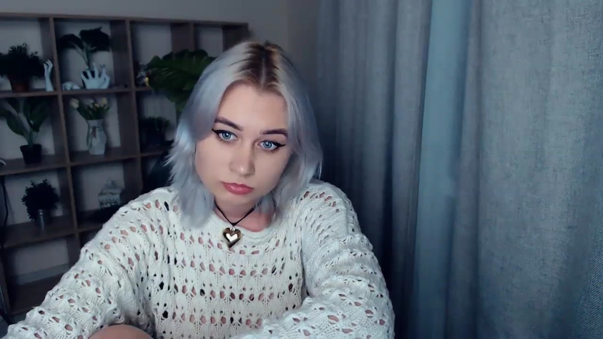 Gallery image thumbnail from Kukla_kolduna's myfreecams stream on, 02/12/2024, 17:12 image 17 of 20