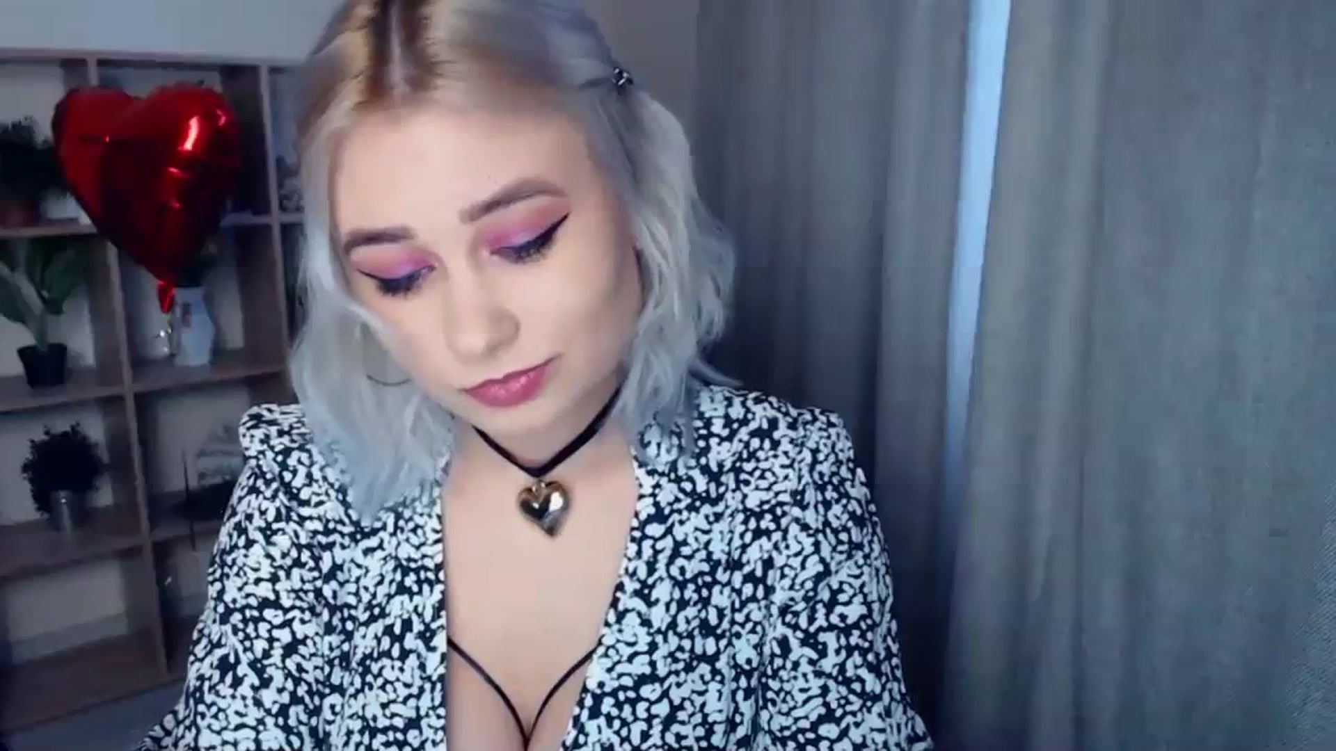 Gallery image thumbnail from Kukla_kolduna's myfreecams stream on, 02/14/2024, 14:47 image 14 of 20