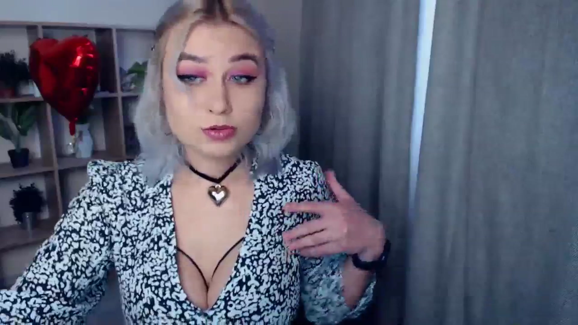 Gallery image thumbnail from Kukla_kolduna's myfreecams stream on, 02/14/2024, 14:47 image 10 of 20