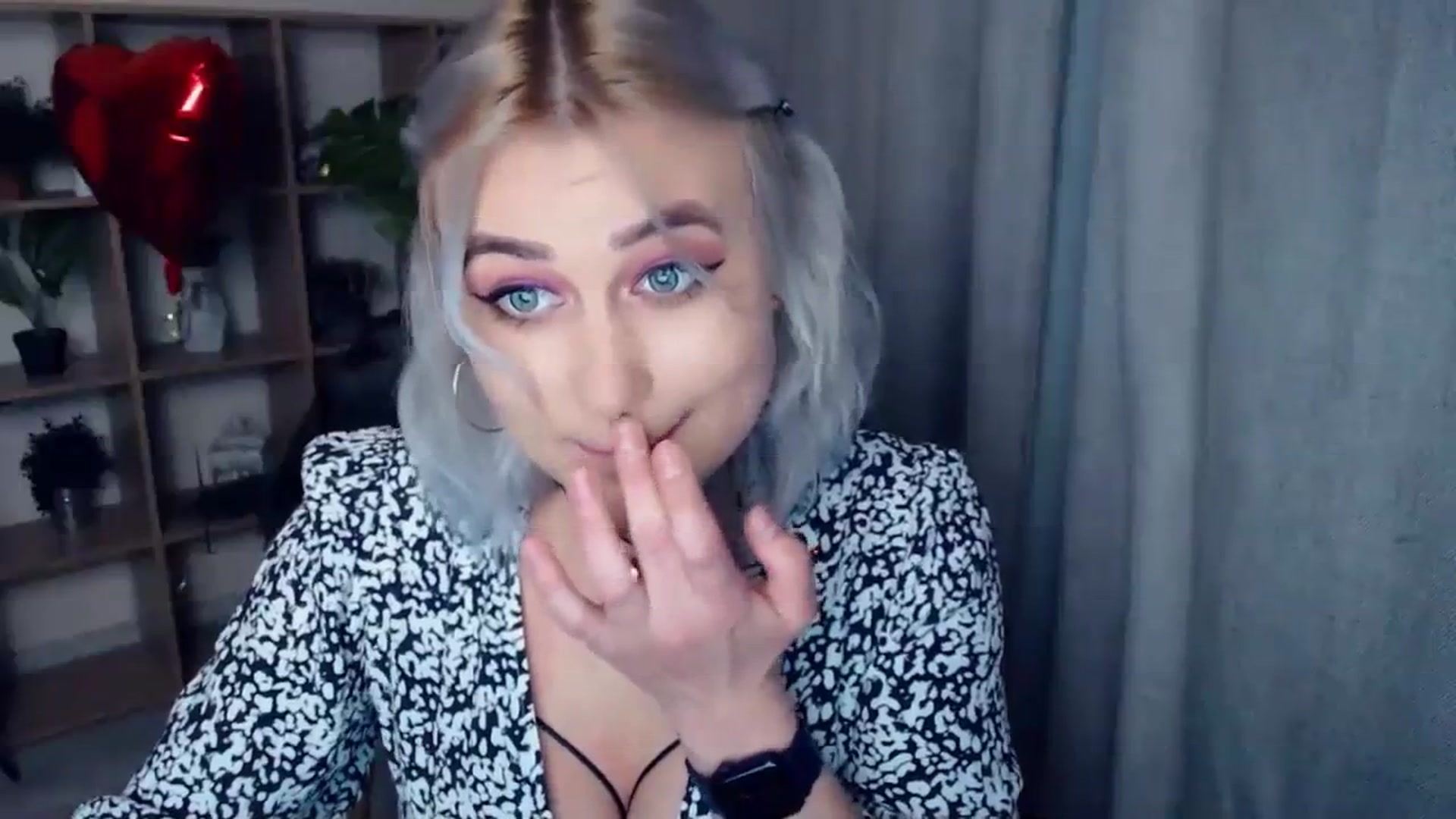 Gallery image thumbnail from Kukla_kolduna's myfreecams stream on, 02/14/2024, 16:22 image 13 of 20