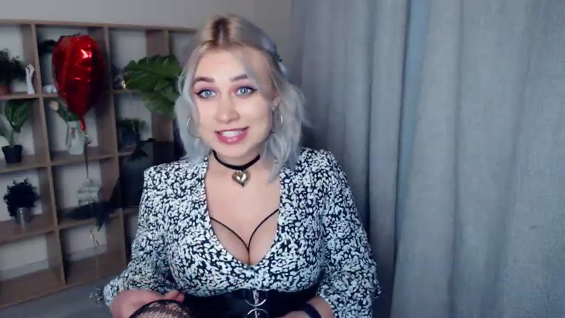 Gallery image thumbnail from Kukla_kolduna's myfreecams stream on, 02/14/2024, 19:13 image 15 of 20