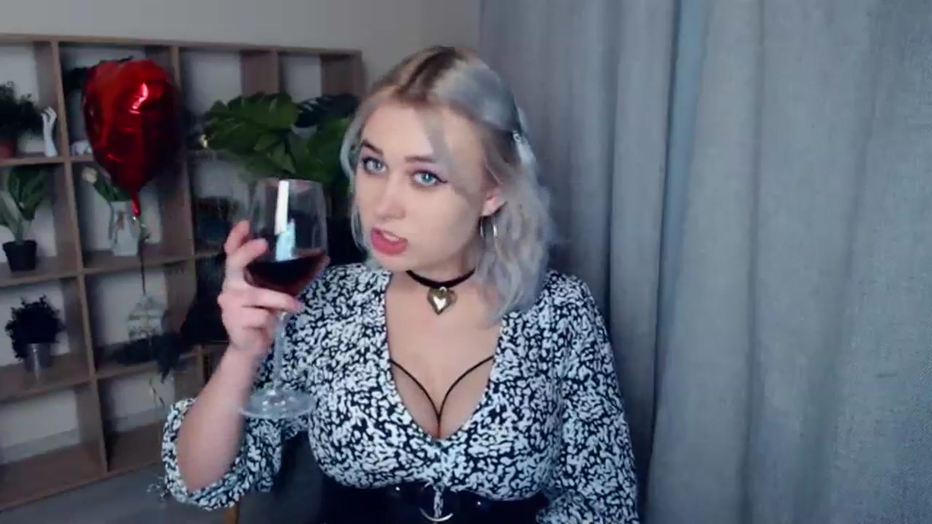 Gallery image thumbnail from Kukla_kolduna's myfreecams stream on, 02/14/2024, 19:13 image 18 of 20