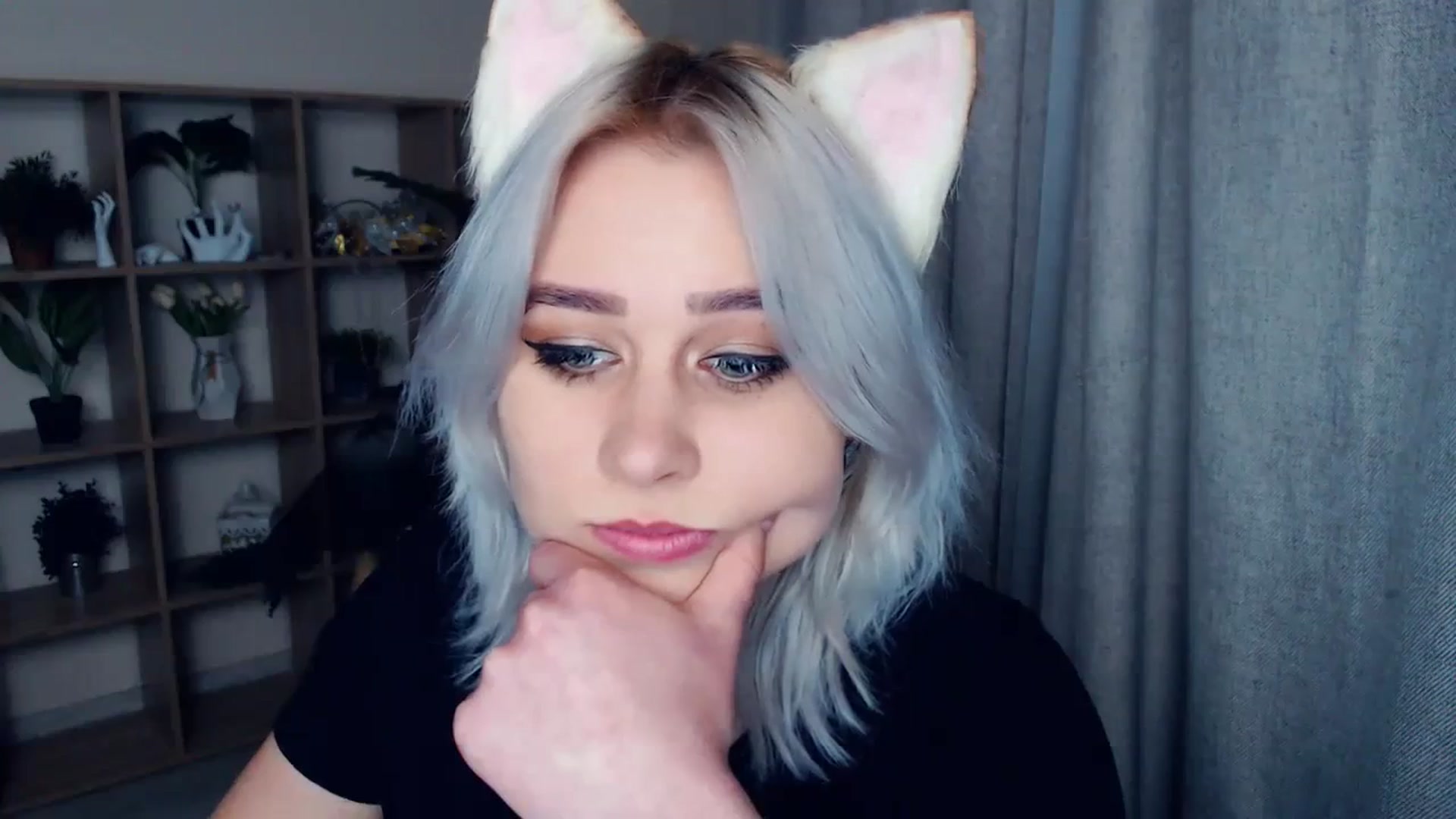 Gallery image thumbnail from Kukla_kolduna's myfreecams stream on, 02/15/2024, 19:23 image 17 of 20