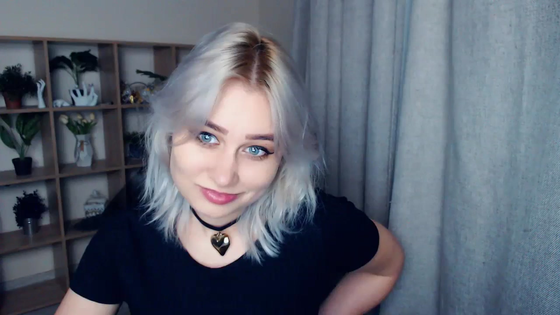 Gallery image thumbnail from Kukla_kolduna's myfreecams stream on, 02/15/2024, 19:23 image 2 of 20