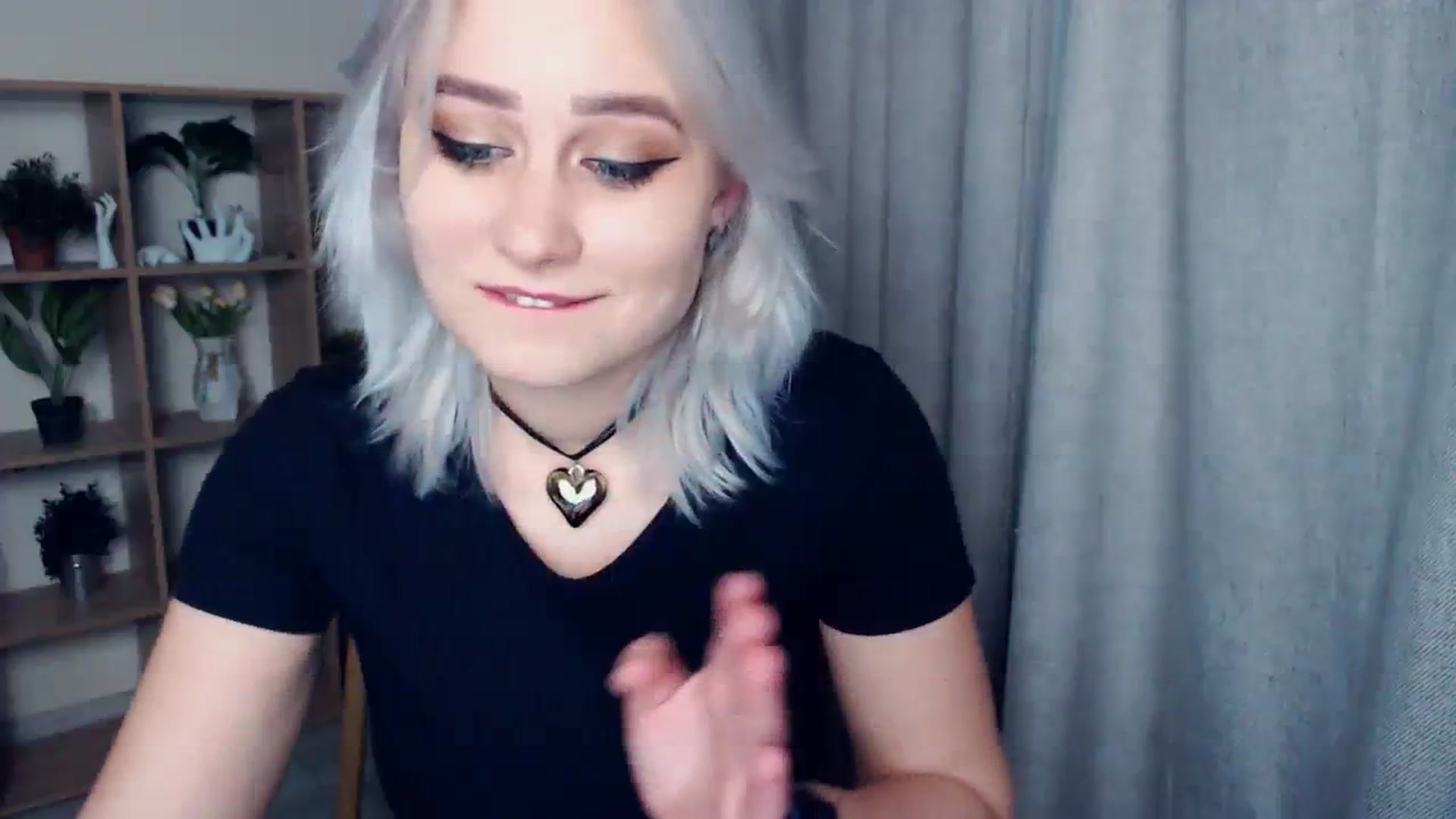 Gallery image thumbnail from Kukla_kolduna's myfreecams stream on, 02/15/2024, 19:23 image 11 of 20