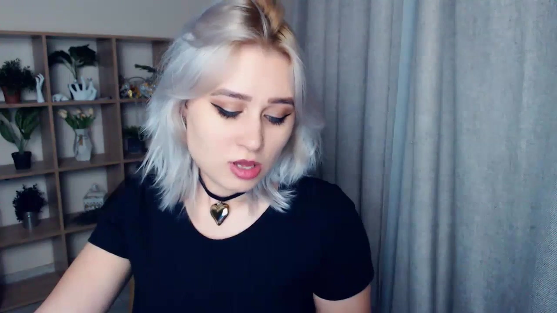 Gallery image thumbnail from Kukla_kolduna's myfreecams stream on, 02/15/2024, 19:23 image 13 of 20