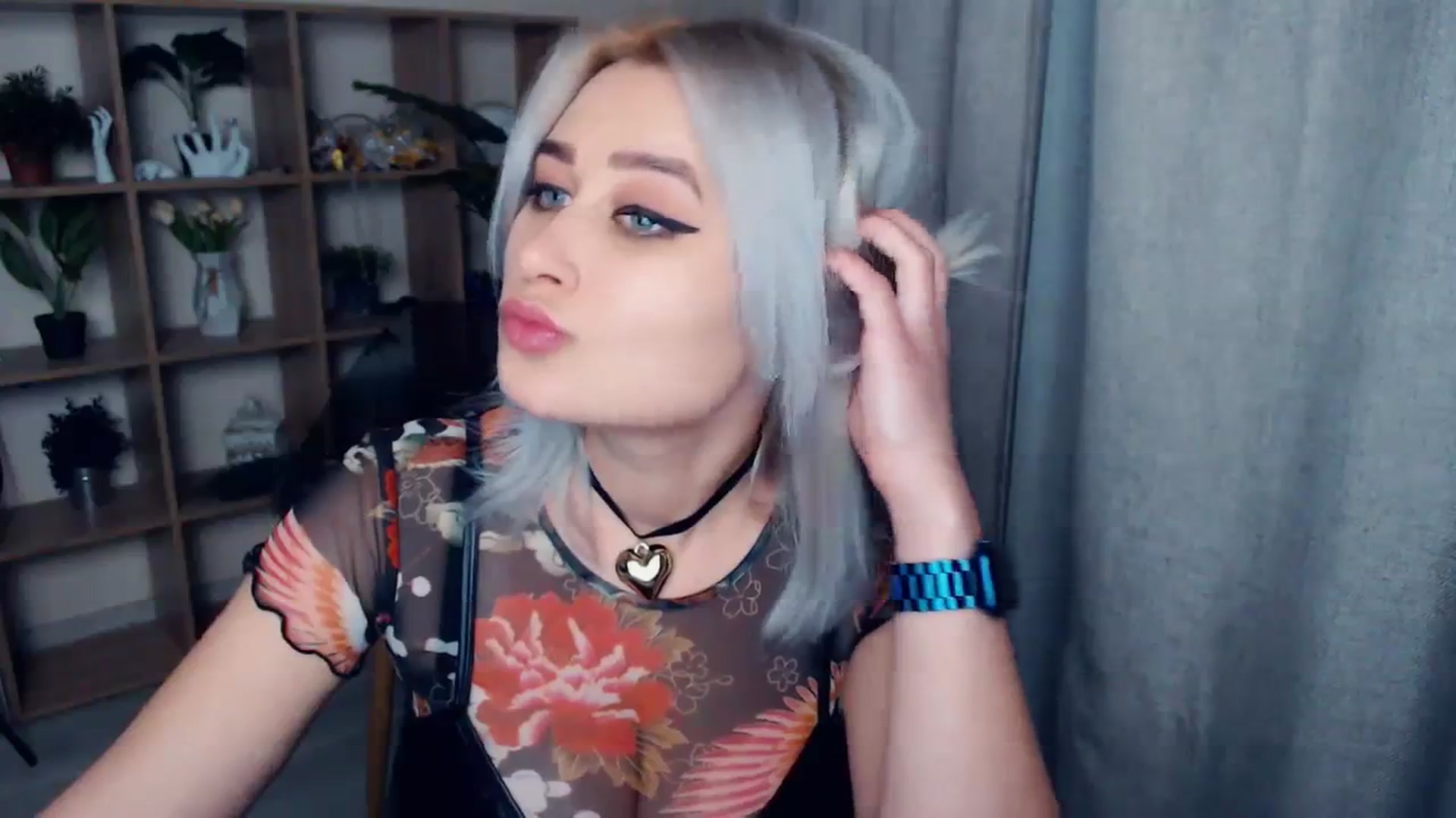 Gallery image thumbnail from Kukla_kolduna's myfreecams stream on, 02/16/2024, 17:24 image 8 of 20