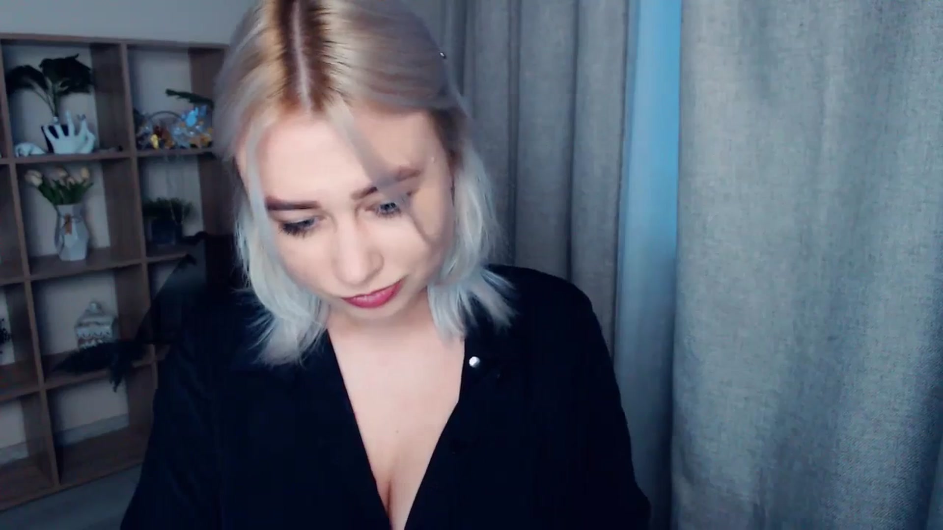 Gallery image thumbnail from Kukla_kolduna's myfreecams stream on, 02/17/2024, 15:42 image 11 of 20