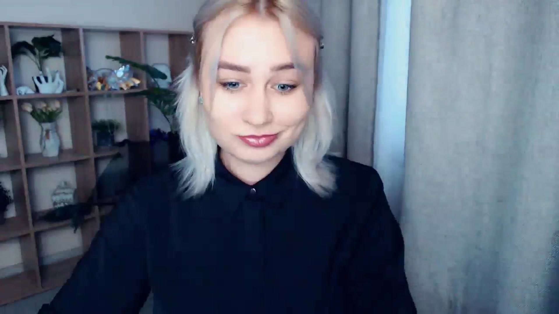 Gallery image thumbnail from Kukla_kolduna's myfreecams stream on, 02/17/2024, 15:42 image 4 of 20