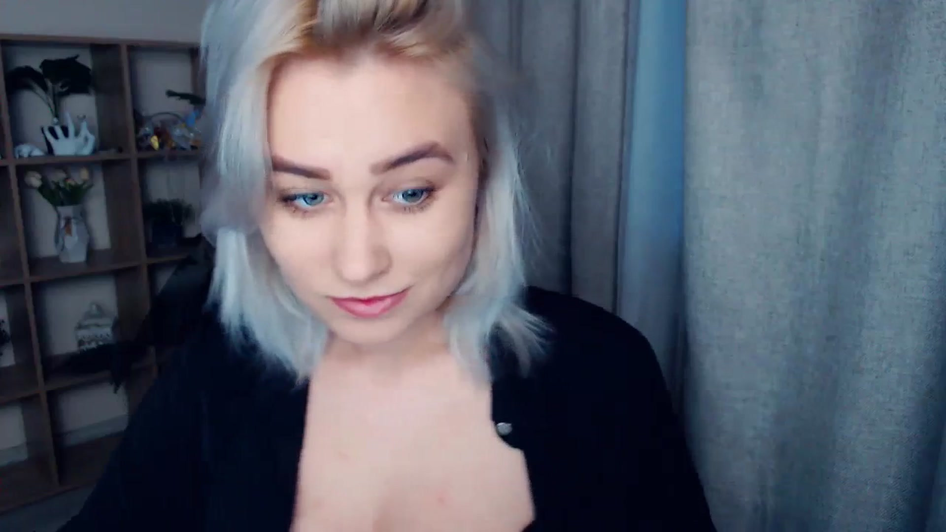 Gallery image thumbnail from Kukla_kolduna's myfreecams stream on, 02/17/2024, 15:42 image 15 of 20