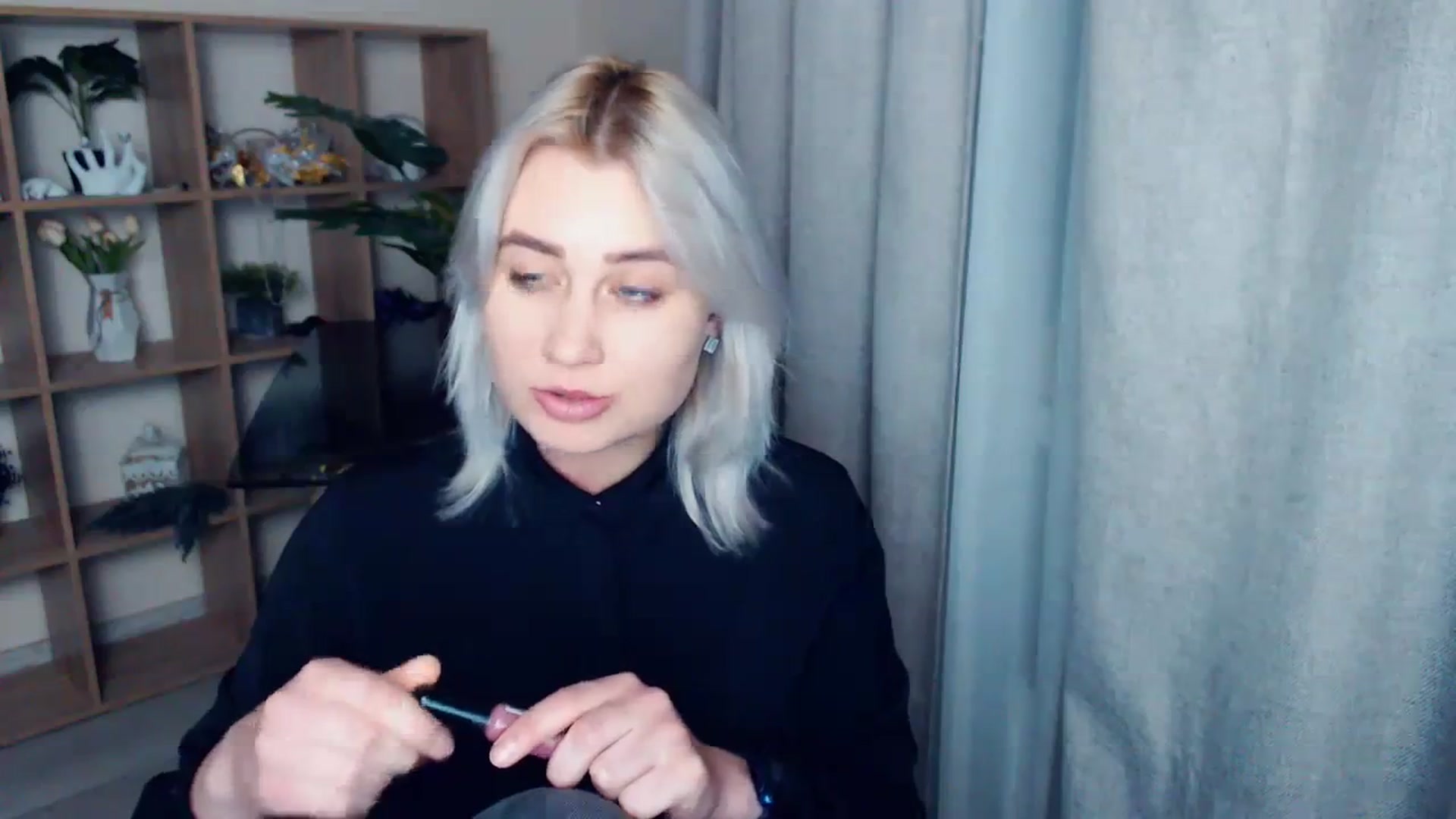 Gallery image thumbnail from Kukla_kolduna's myfreecams stream on, 02/17/2024, 16:31 image 17 of 20
