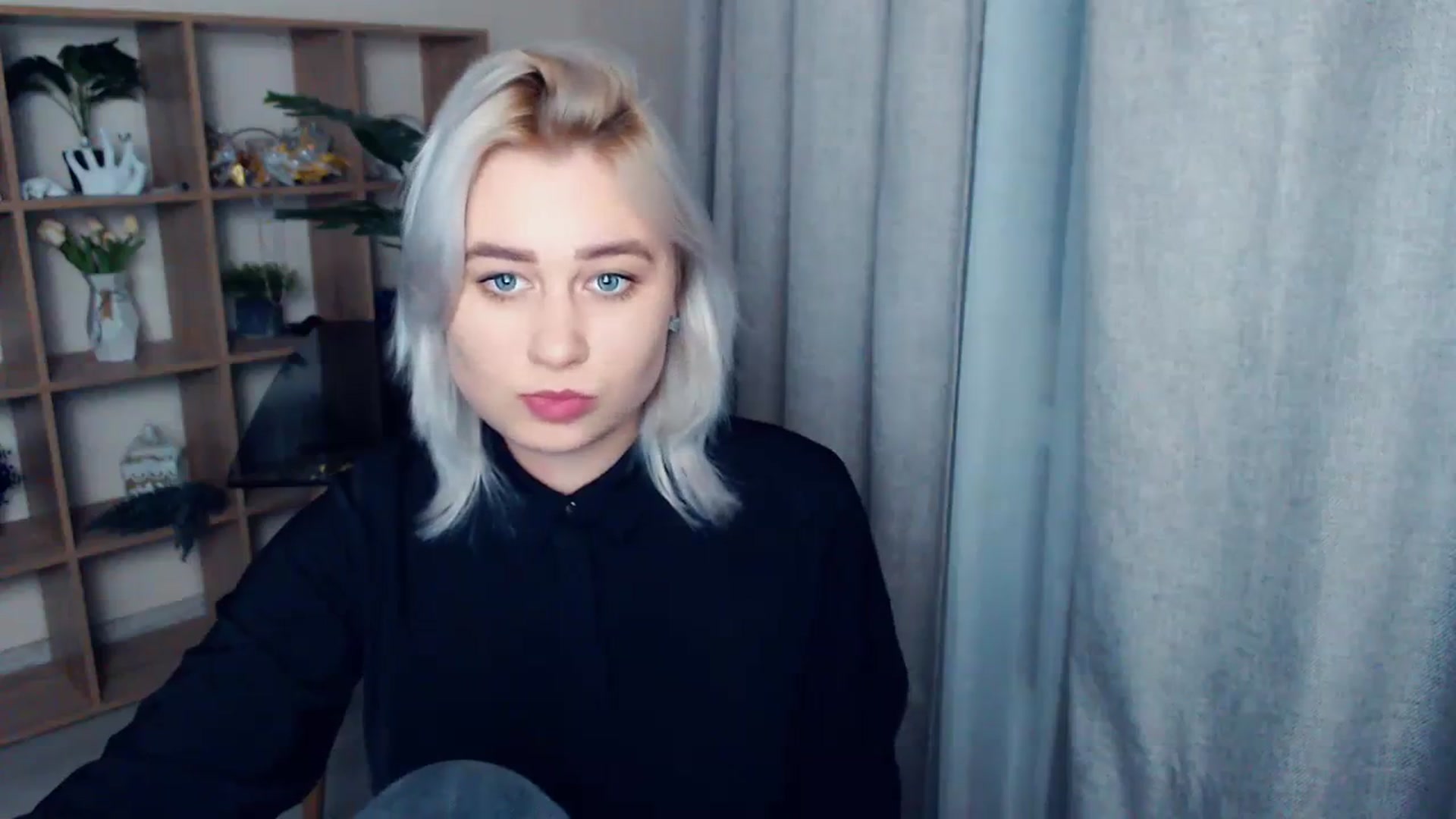 Gallery image thumbnail from Kukla_kolduna's myfreecams stream on, 02/17/2024, 16:31 image 11 of 20