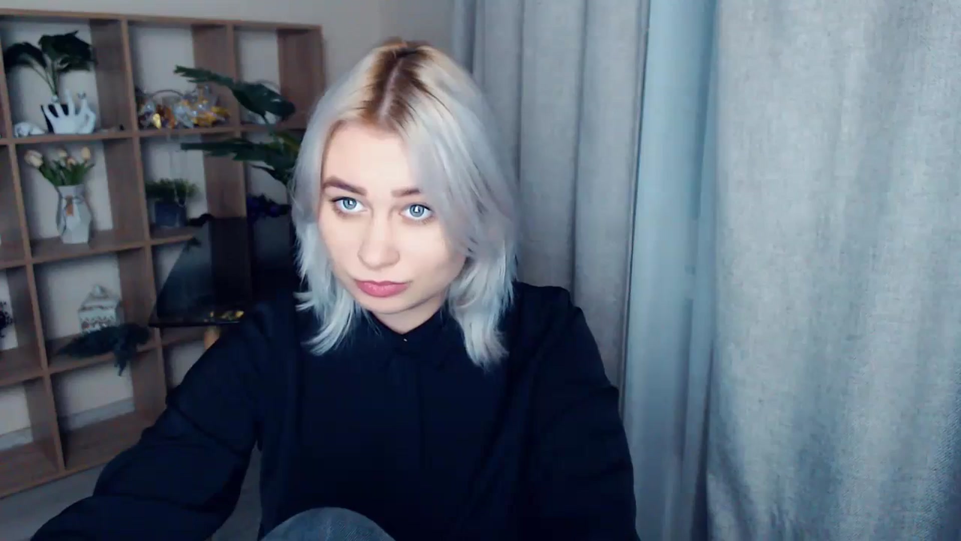 Gallery image thumbnail from Kukla_kolduna's myfreecams stream on, 02/17/2024, 16:31 image 9 of 20