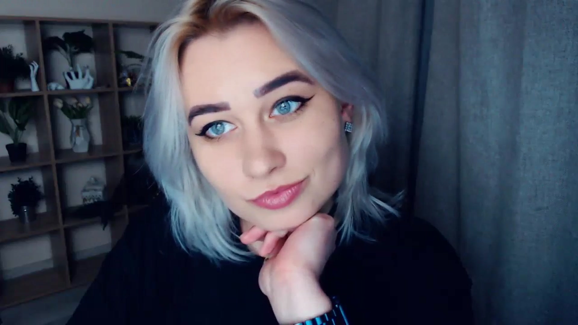 Gallery image thumbnail from Kukla_kolduna's myfreecams stream on, 02/18/2024, 18:28 image 11 of 20