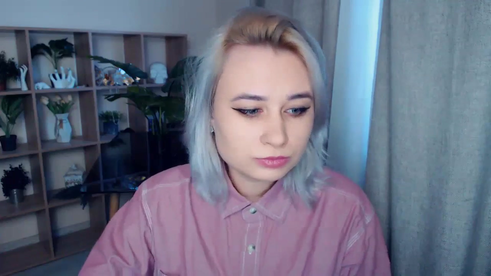 Gallery image thumbnail from Kukla_kolduna's myfreecams stream on, 02/21/2024, 16:29 image 3 of 20