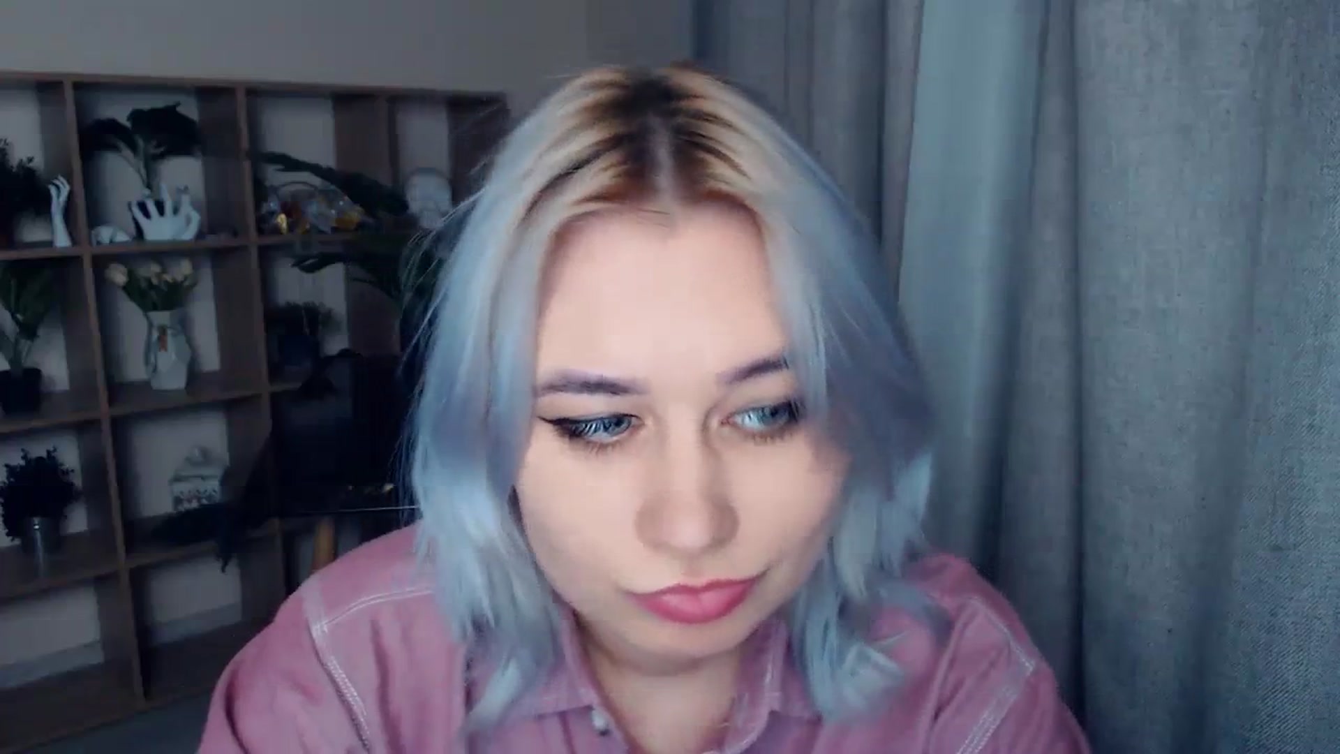 Gallery image thumbnail from Kukla_kolduna's myfreecams stream on, 02/21/2024, 18:59 image 16 of 20