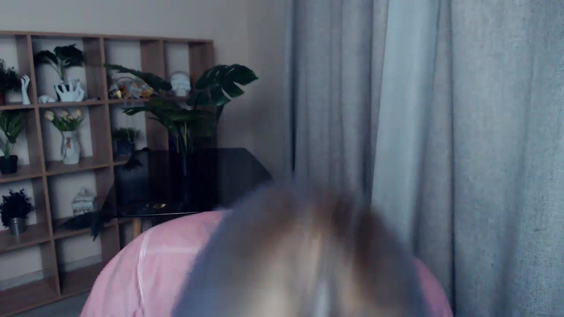 Gallery image thumbnail from Kukla_kolduna's myfreecams stream on, 02/21/2024, 18:59 image 14 of 20