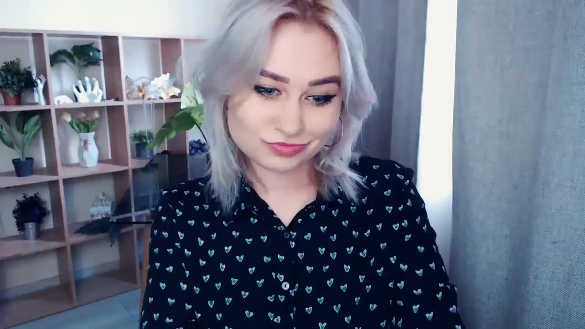 Gallery image thumbnail from Kukla_kolduna's myfreecams stream on, 02/25/2024, 13:17 image 12 of 20