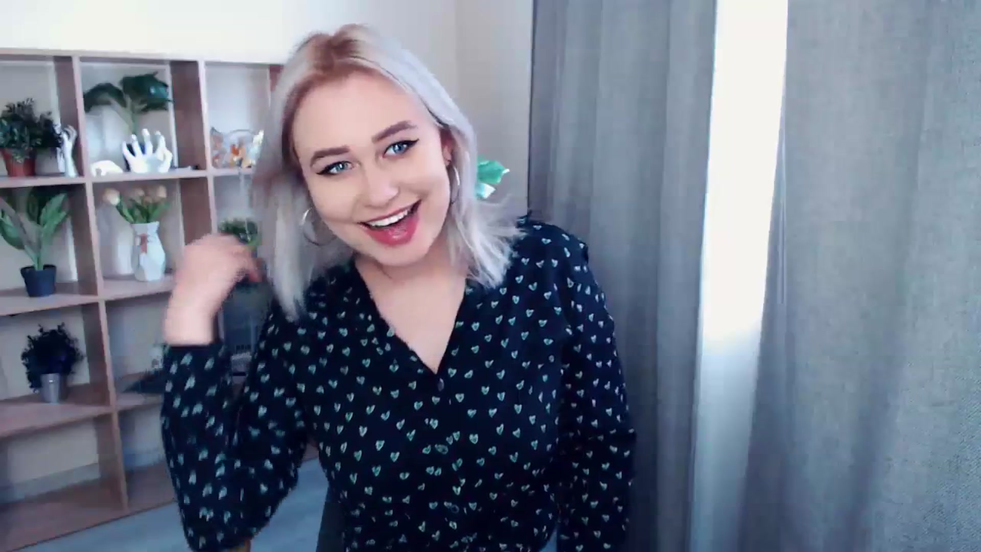 Gallery image thumbnail from Kukla_kolduna's myfreecams stream on, 02/25/2024, 13:17 image 19 of 20