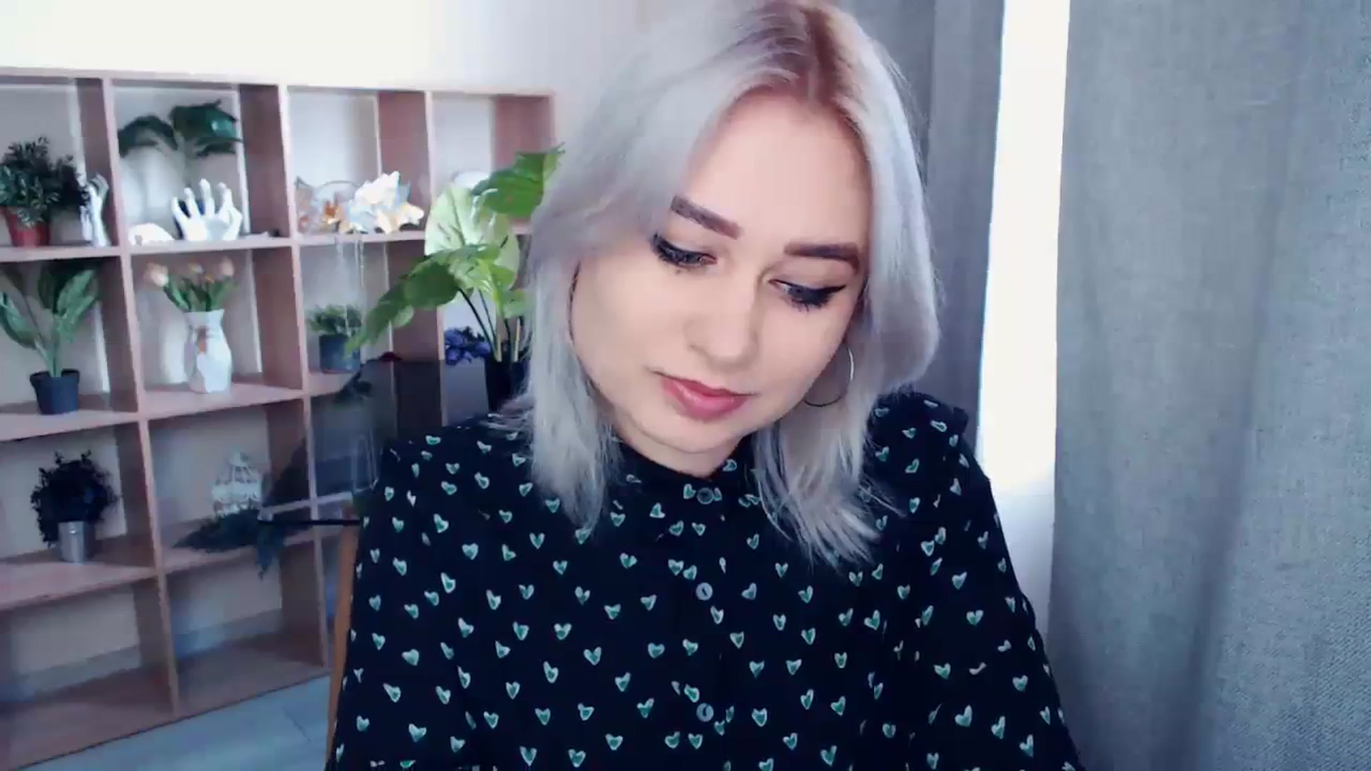 Gallery image thumbnail from Kukla_kolduna's myfreecams stream on, 02/25/2024, 13:17 image 2 of 20