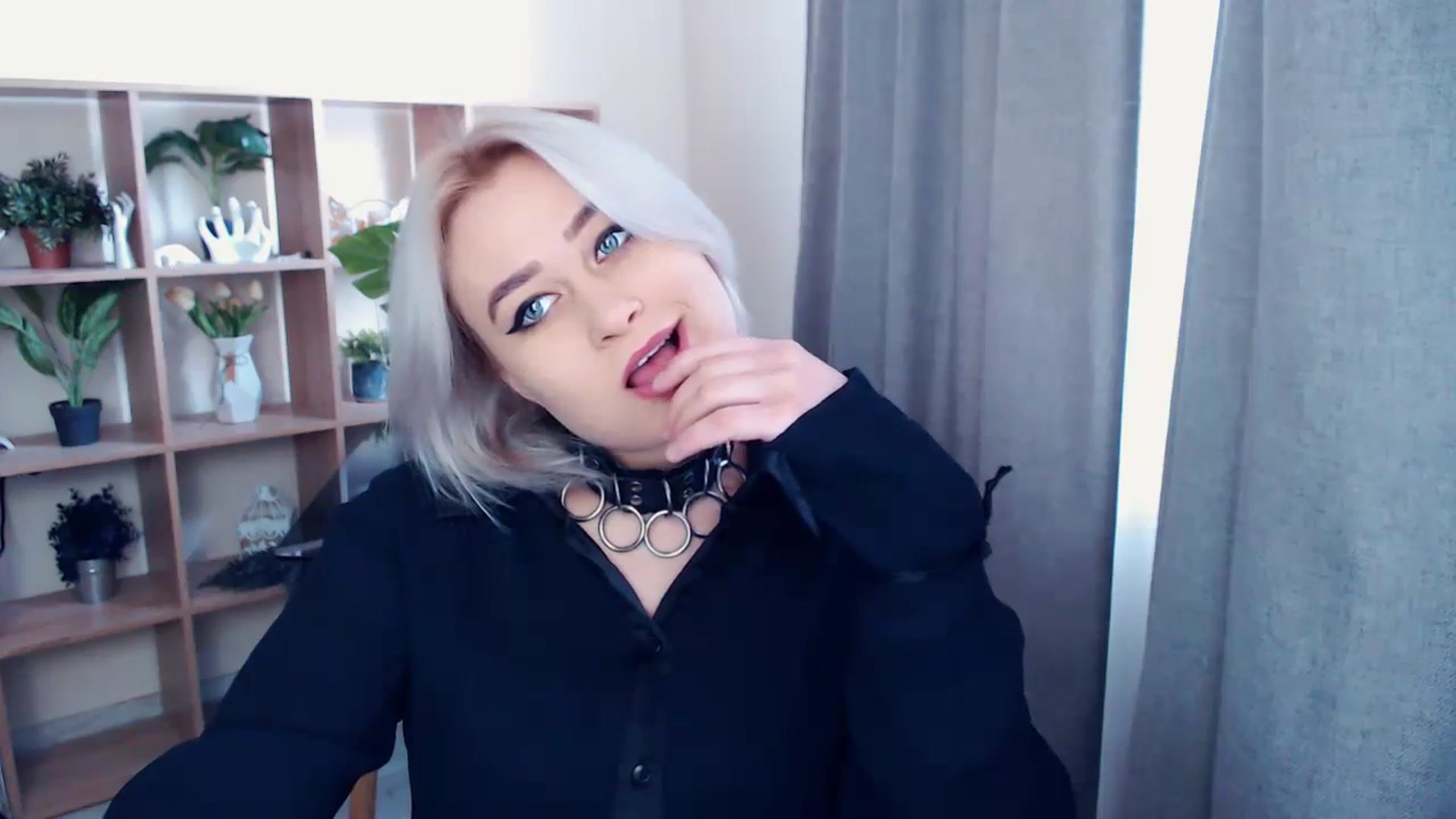 Gallery image thumbnail from Kukla_kolduna's myfreecams stream on, 02/26/2024, 13:24 image 18 of 20