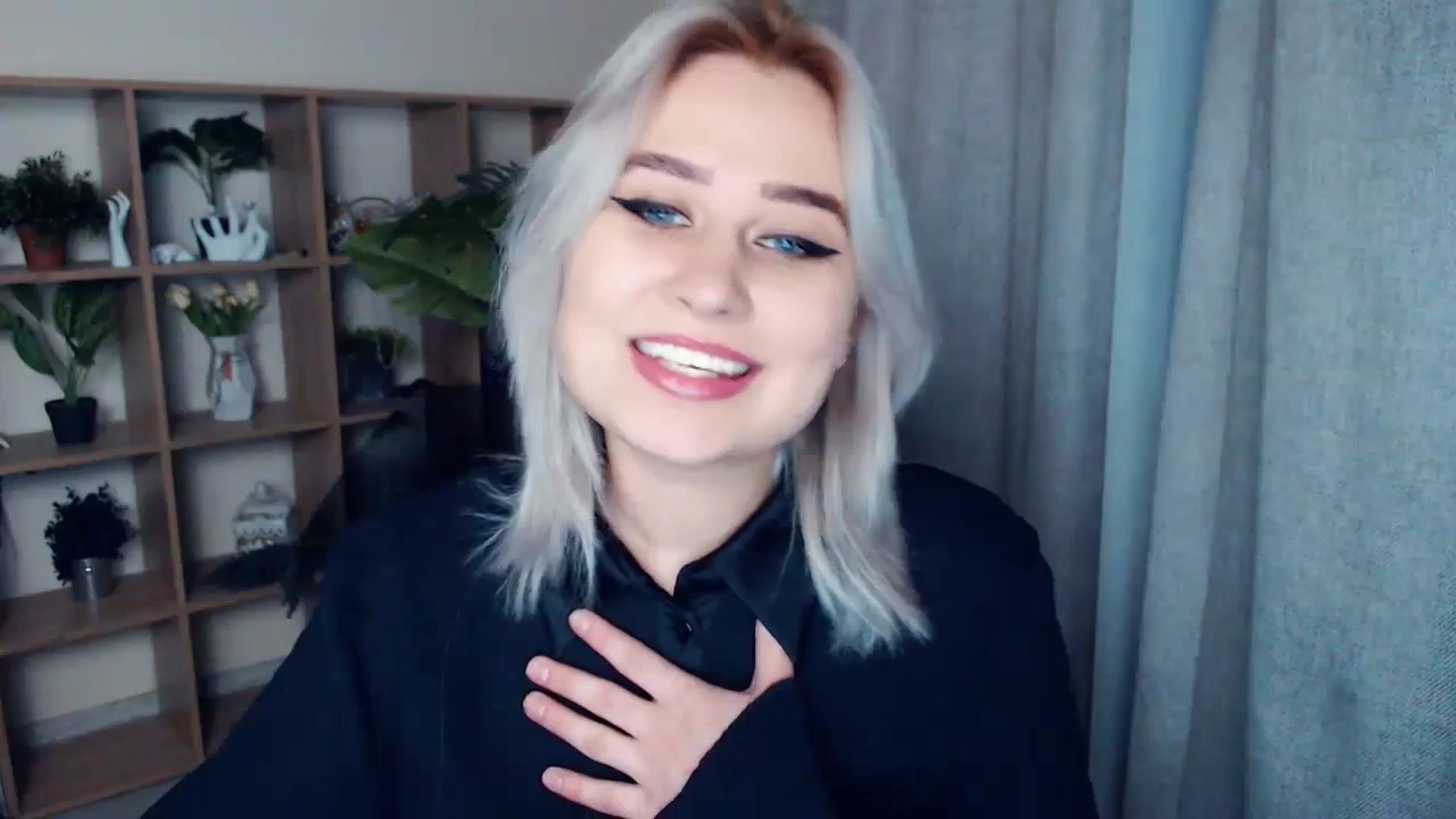 Gallery image thumbnail from Kukla_kolduna's myfreecams stream on, 02/26/2024, 16:10 image 4 of 20