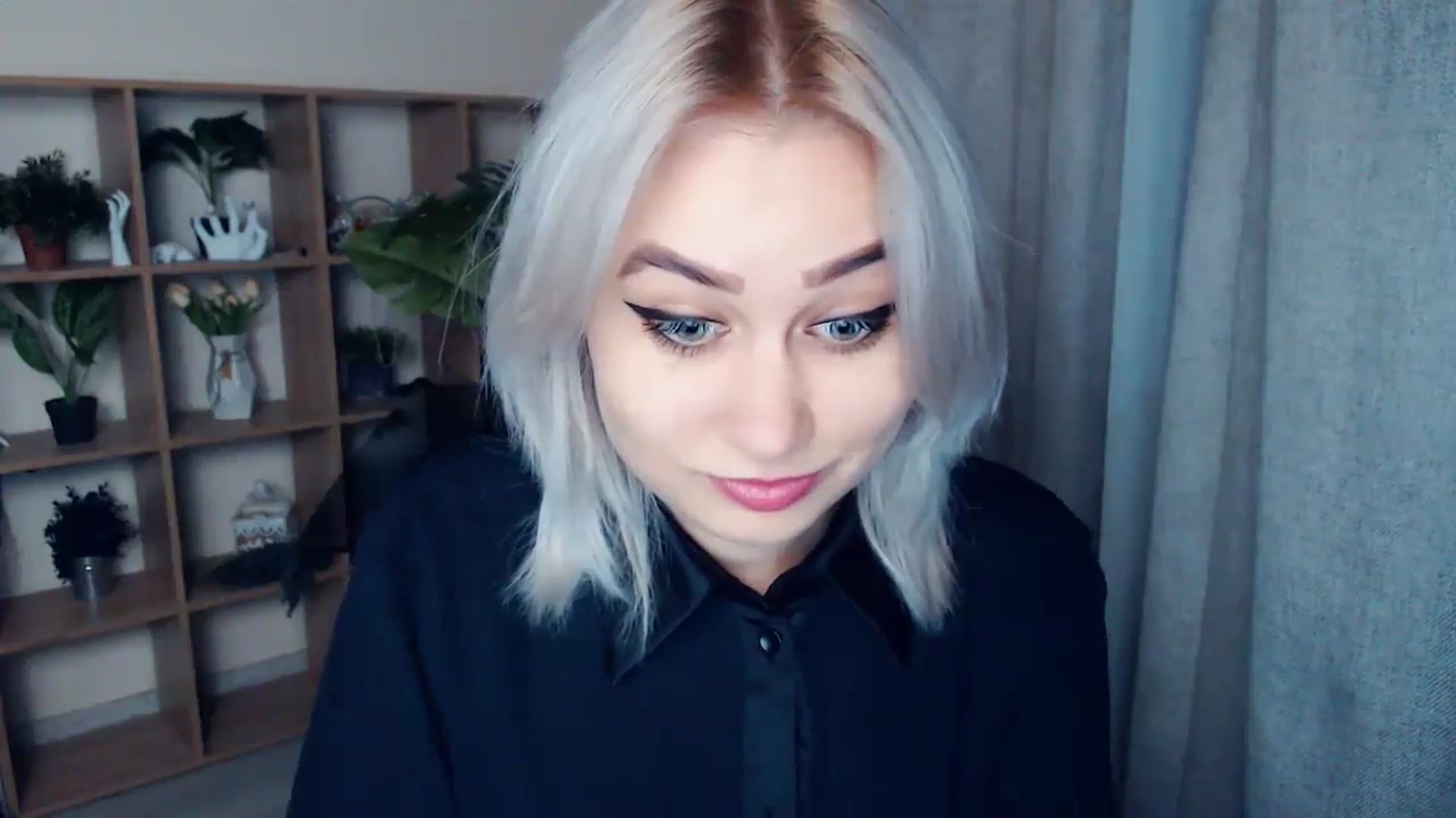 Gallery image thumbnail from Kukla_kolduna's myfreecams stream on, 02/26/2024, 16:10 image 7 of 20