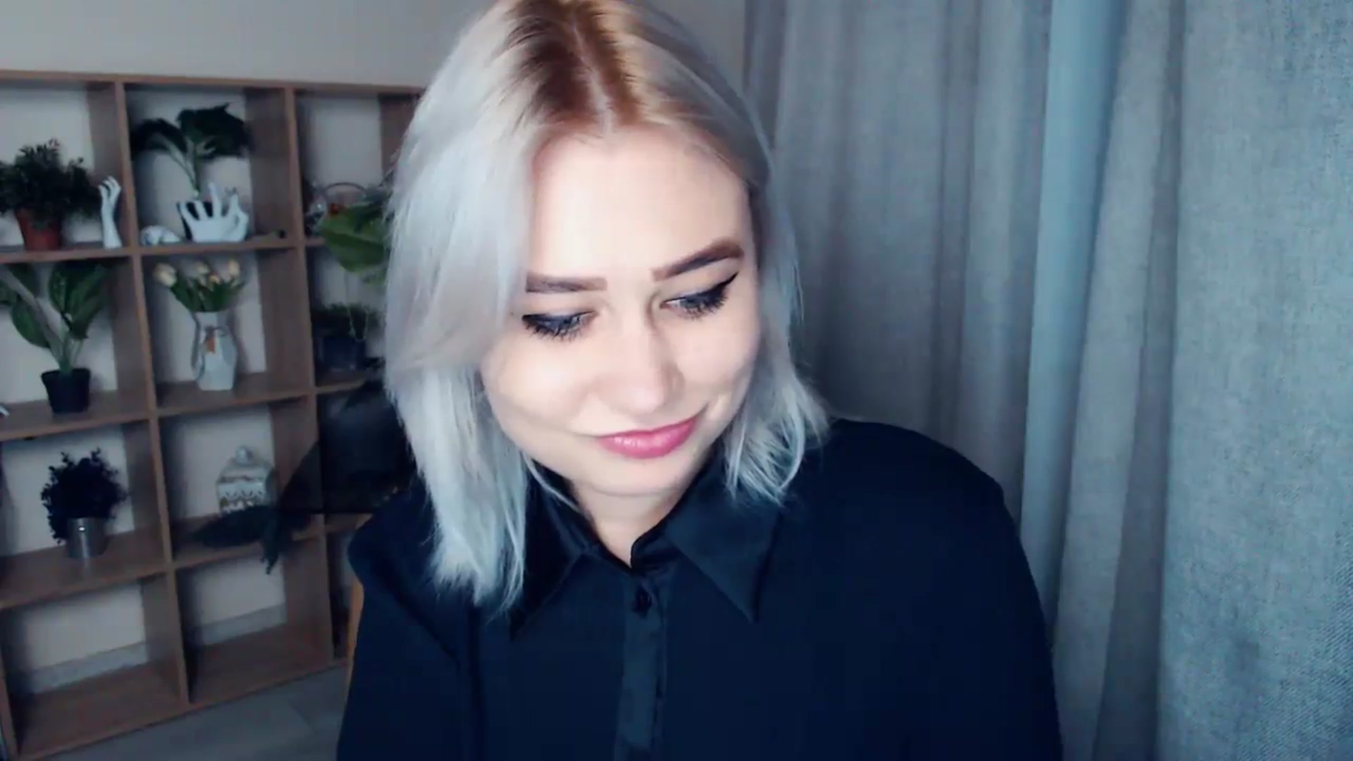 Gallery image thumbnail from Kukla_kolduna's myfreecams stream on, 02/26/2024, 16:10 image 13 of 20