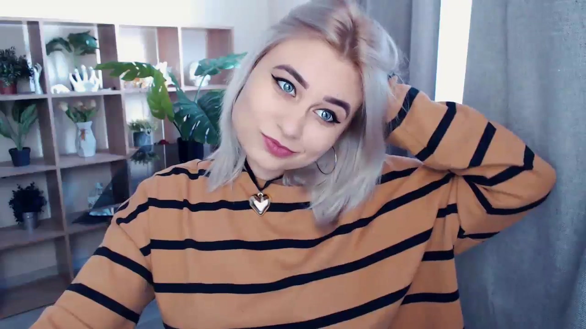 Gallery image thumbnail from Kukla_kolduna's myfreecams stream on, 02/28/2024, 13:04 image 10 of 20