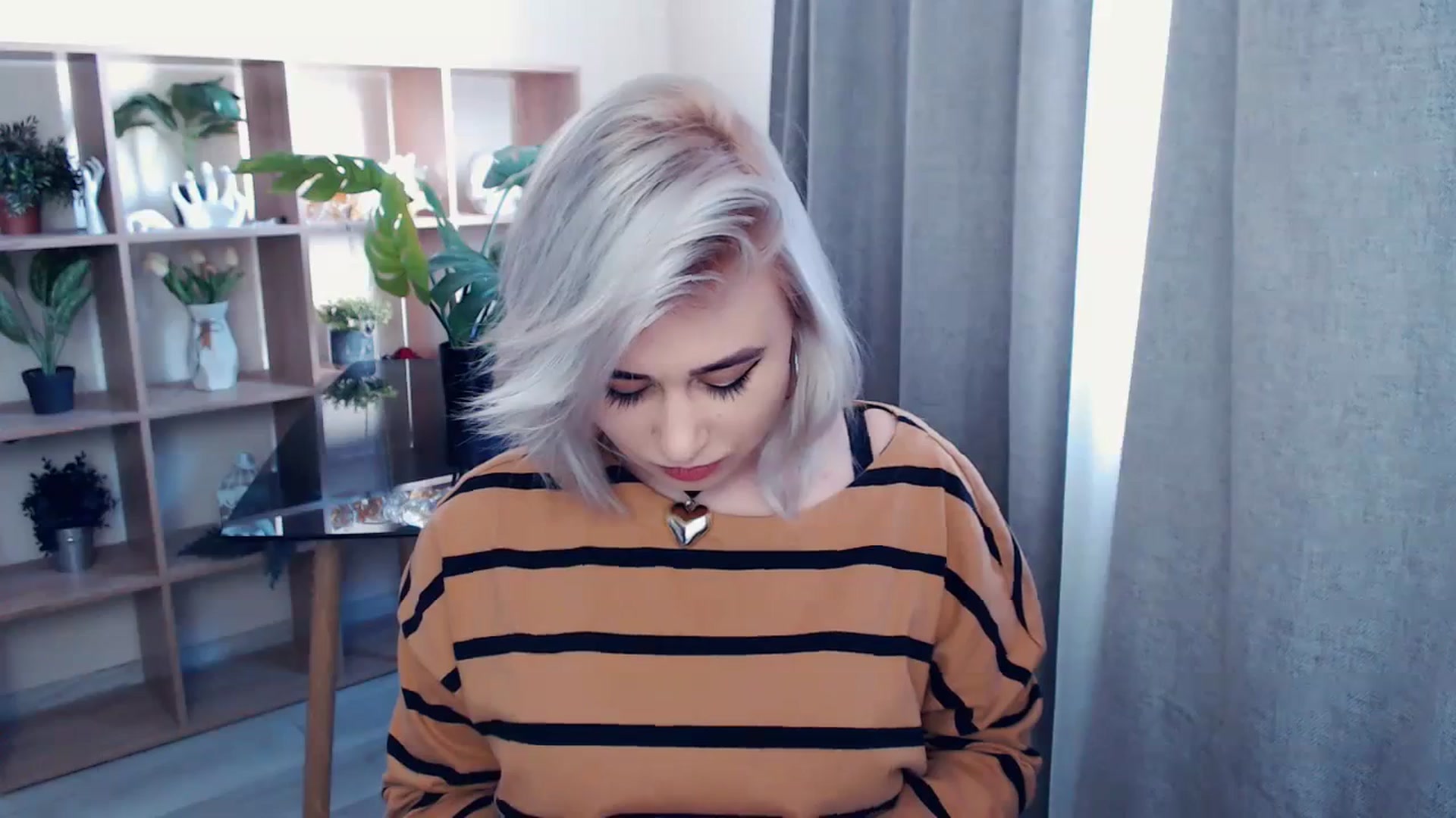Gallery image thumbnail from Kukla_kolduna's myfreecams stream on, 02/28/2024, 13:04 image 18 of 20