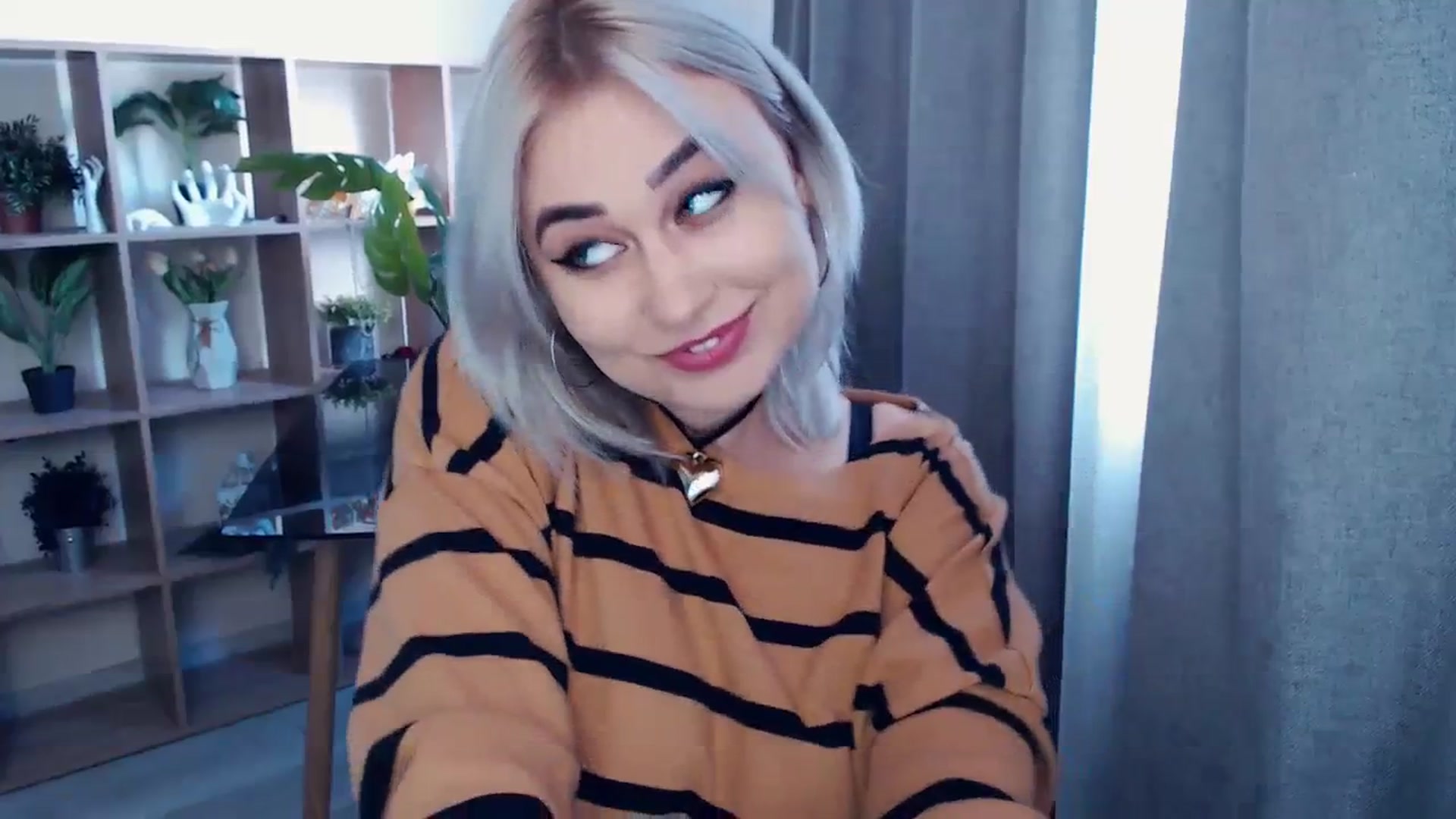 Gallery image thumbnail from Kukla_kolduna's myfreecams stream on, 02/28/2024, 13:04 image 3 of 20
