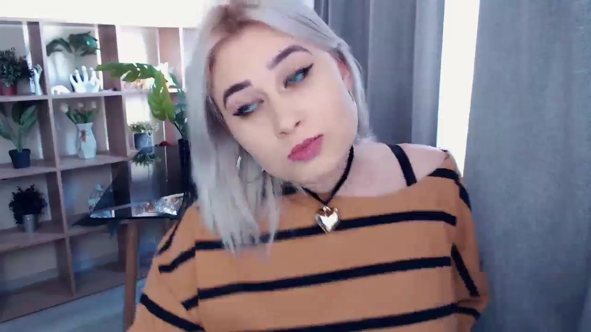 Gallery image thumbnail from Kukla_kolduna's myfreecams stream on, 02/28/2024, 13:04 image 6 of 20