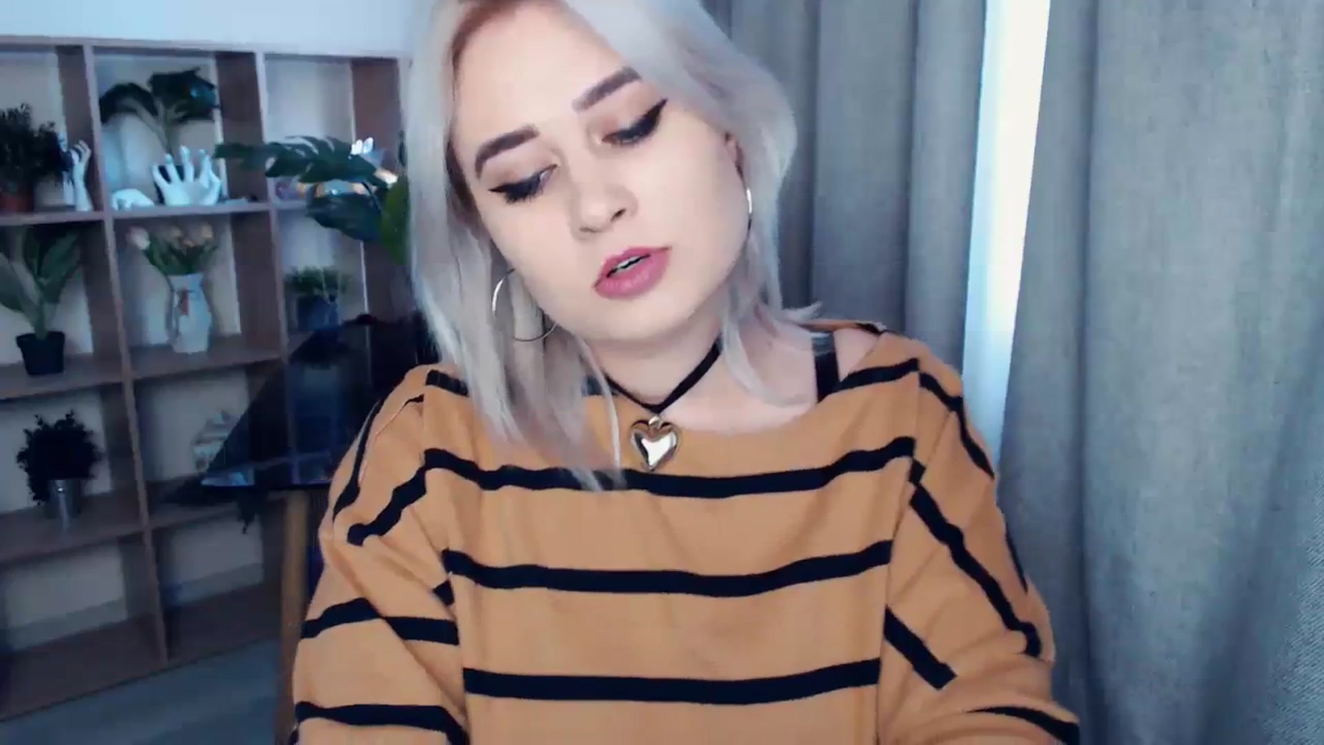 Gallery image thumbnail from Kukla_kolduna's myfreecams stream on, 02/28/2024, 14:55 image 16 of 20